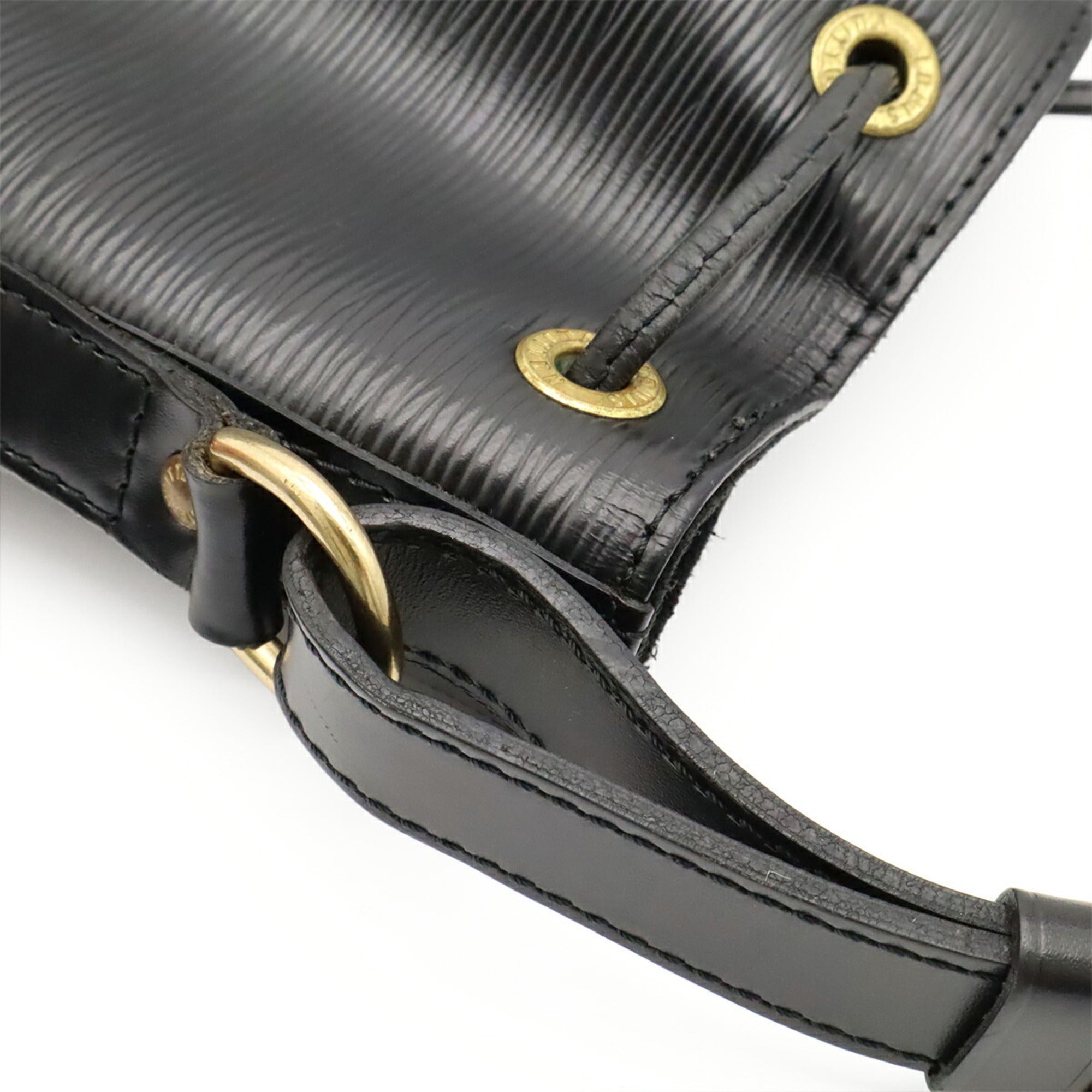 Louis Vuitton Black Noir Epi Leather Shoulder Bag (Pre-Owned)