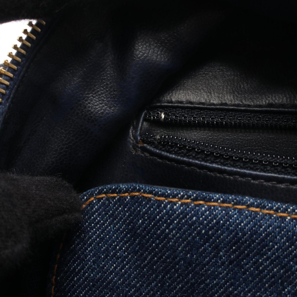 Chanel Navy Denim Handbag (Pre-Owned)