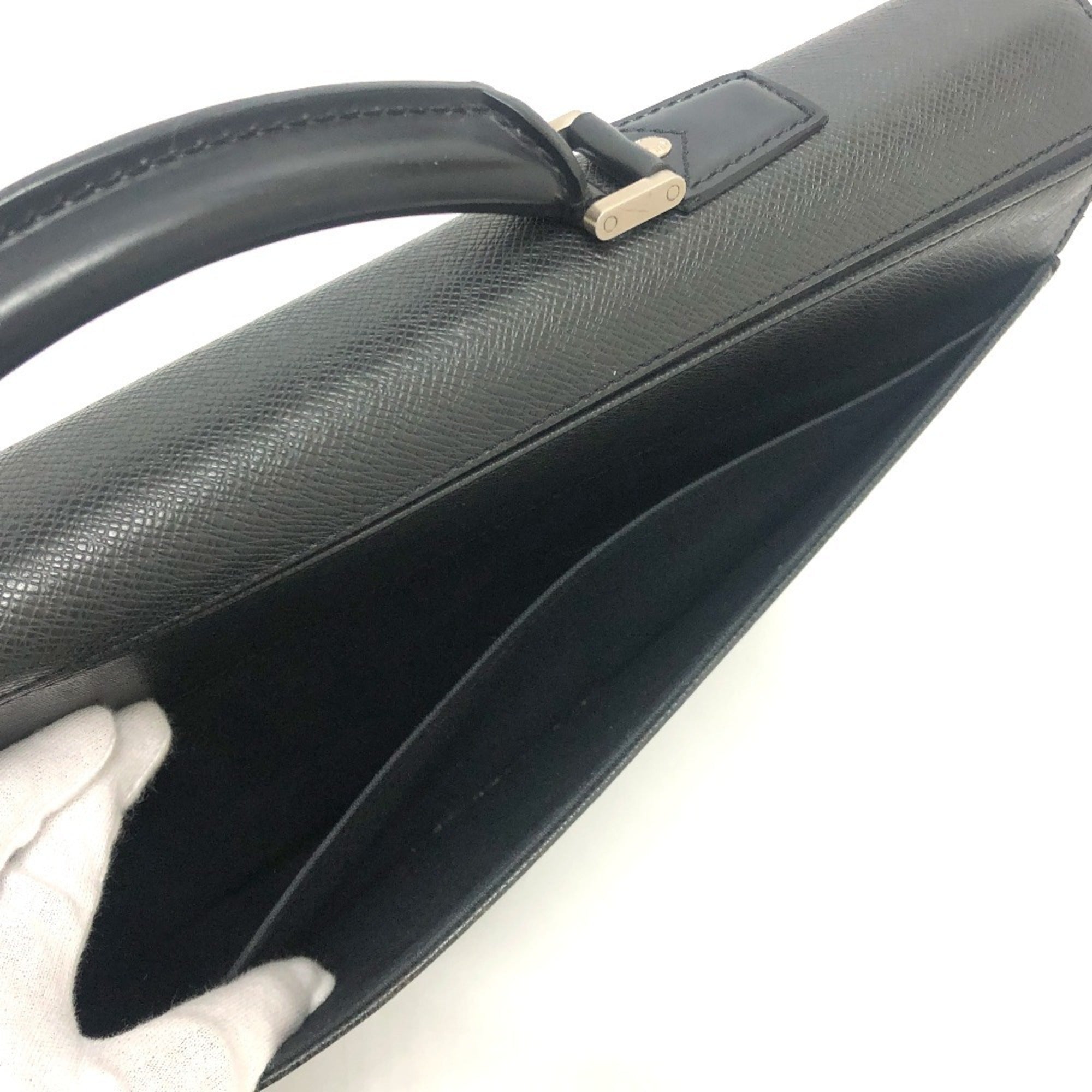 Louis Vuitton Ardoise Black Taiga Leather Briefcase (Pre-Owned)