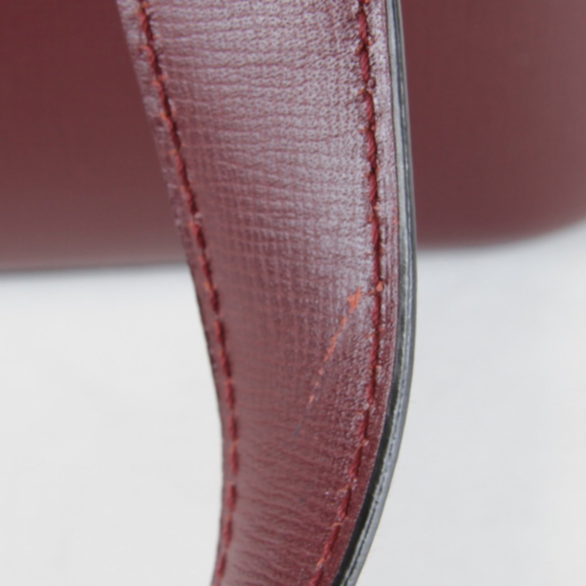 Cartier Must Wine Red Leather Handbag (Pre-Owned)