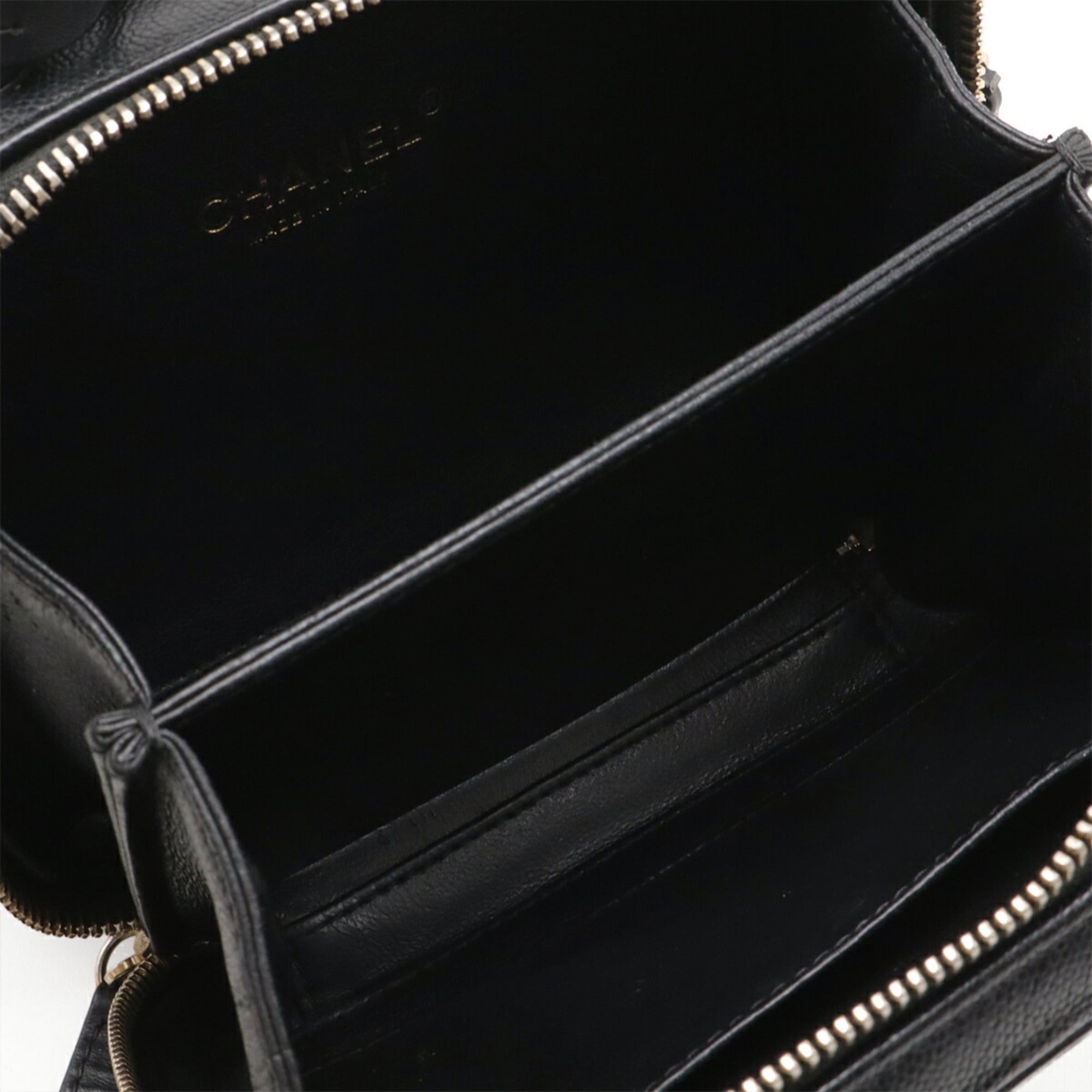 Chanel Black Grained Calfskin Handbag Shoulder Bag Vanity Bag (Pre-Owned)