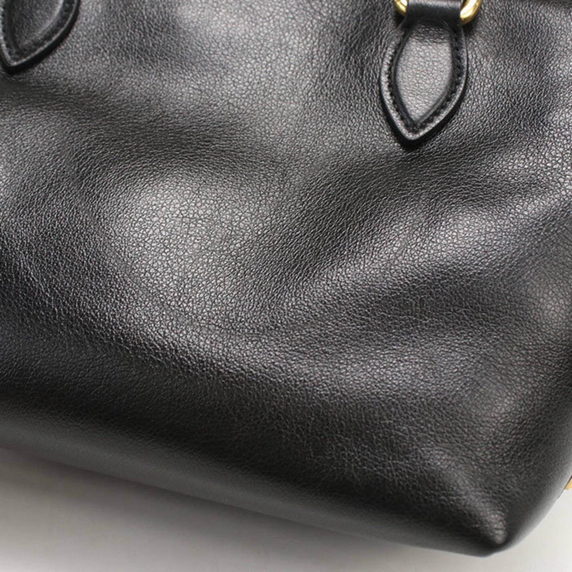Prada Black Leather Handbag (Pre-Owned)