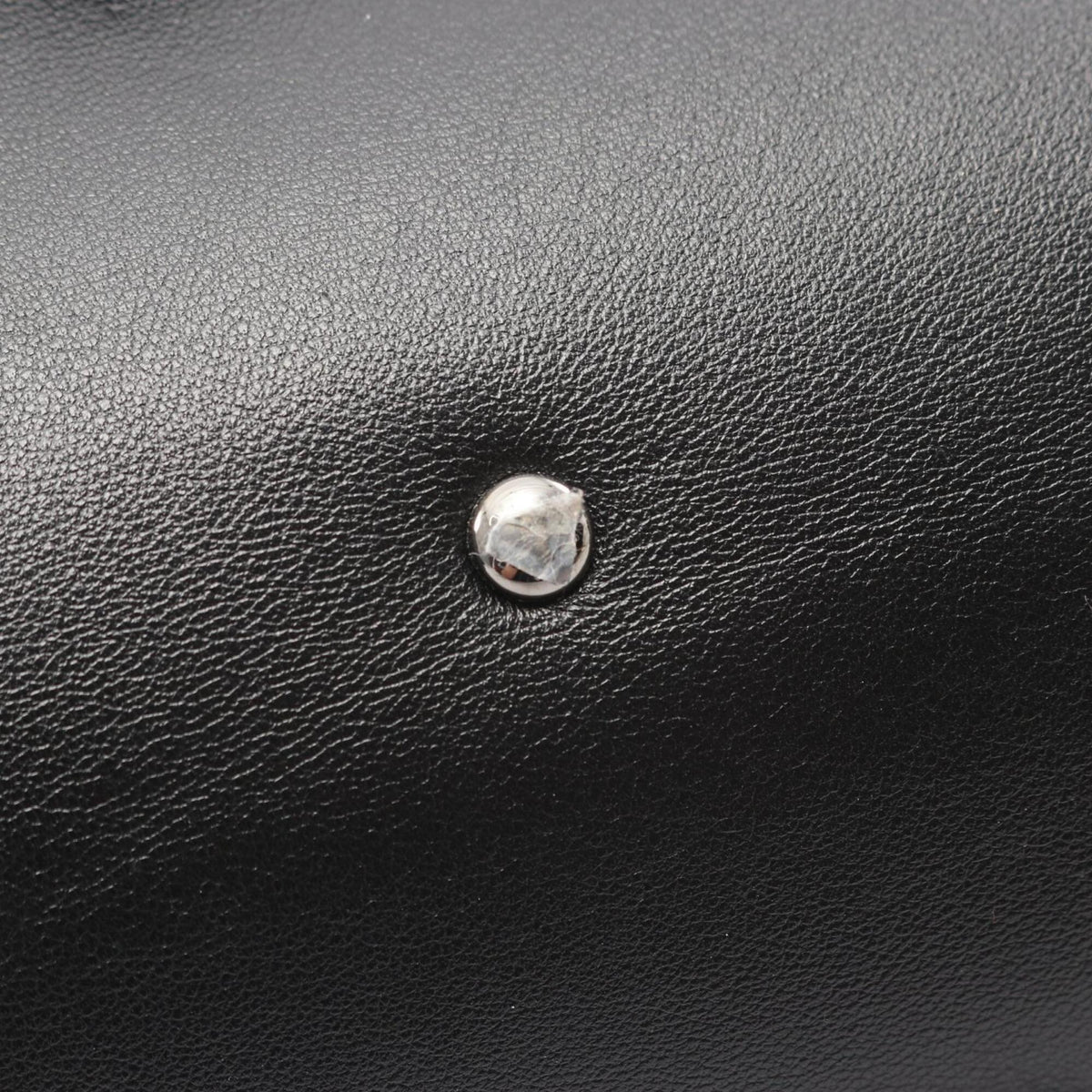 Valentino Black Leather Handbag (Pre-Owned)