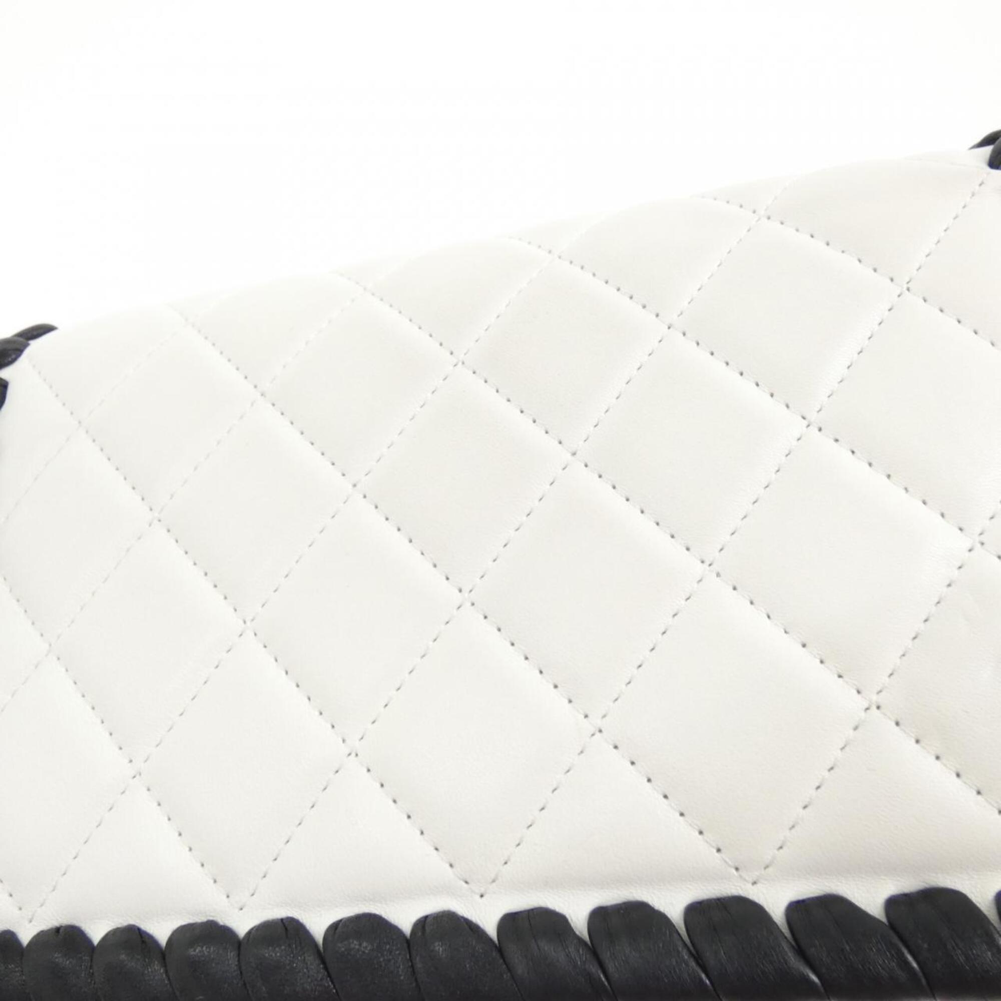 Chanel Black White Leather Chain/Shoulder Wallet (Pre-Owned)
