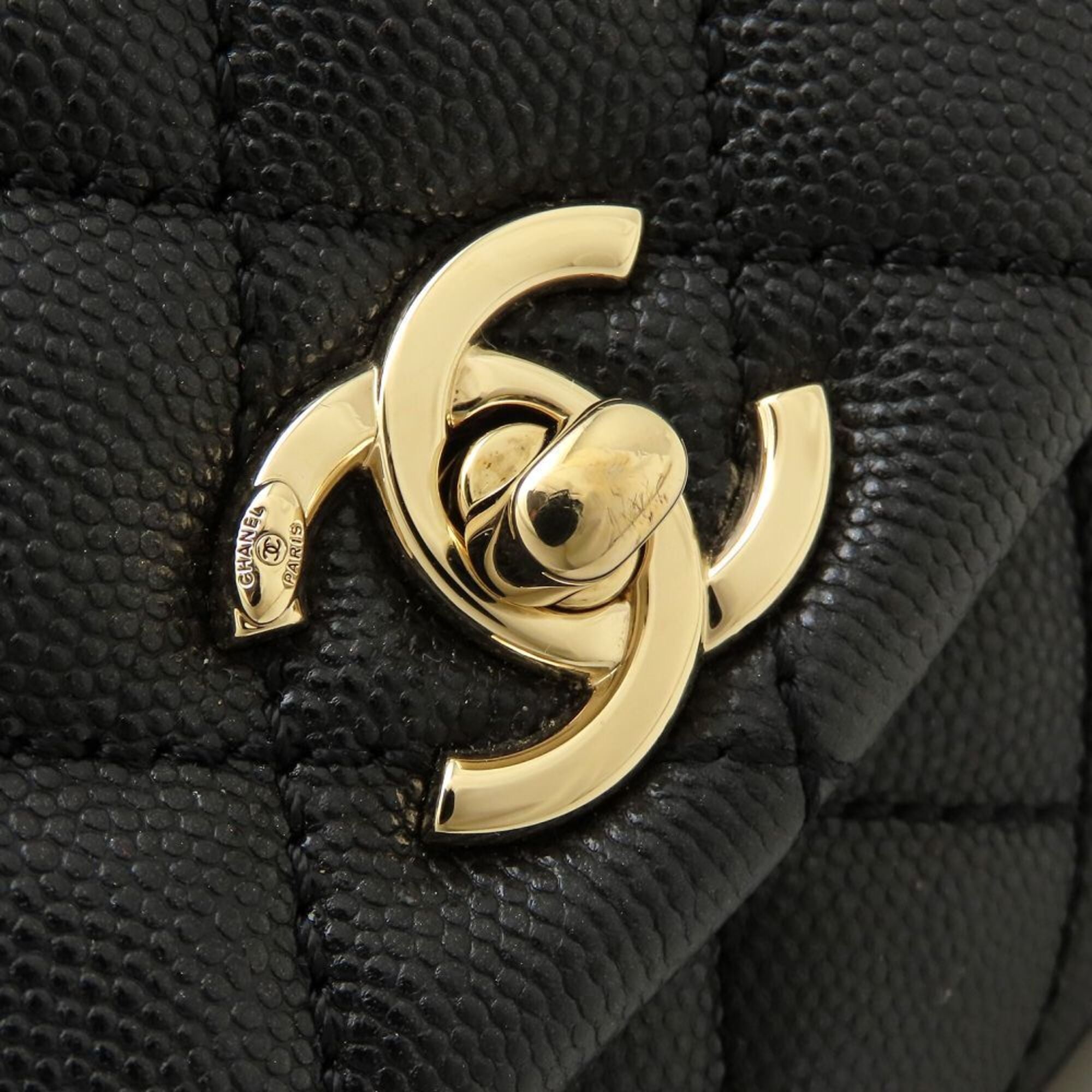 Chanel Black Grained Calfskin Handbag (Pre-Owned)