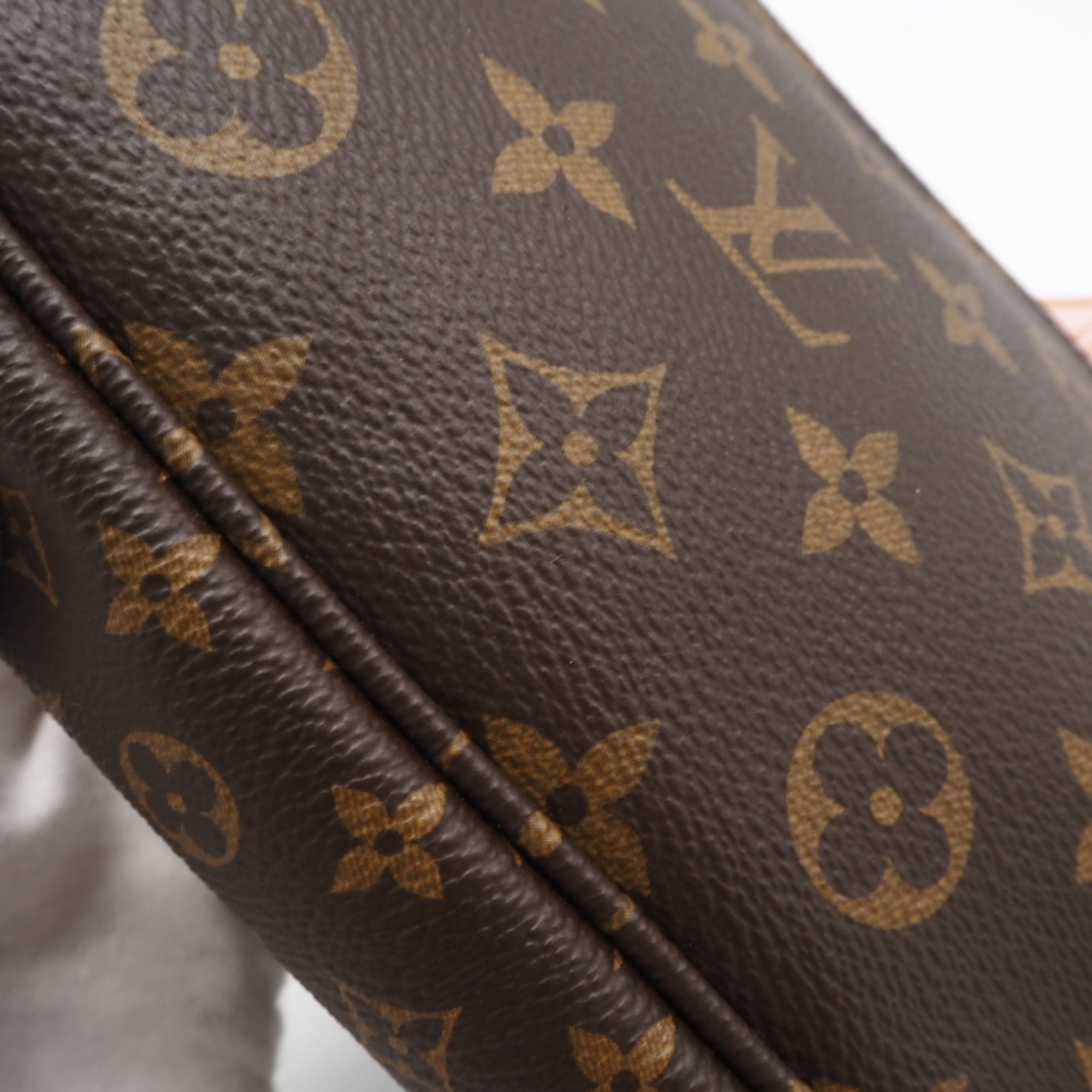 Louis Vuitton Beige Pink Brown Monogram Rose Clair Leather Coated Canvas Pochette Pouch Shoulder Bag (Pre-Owned)