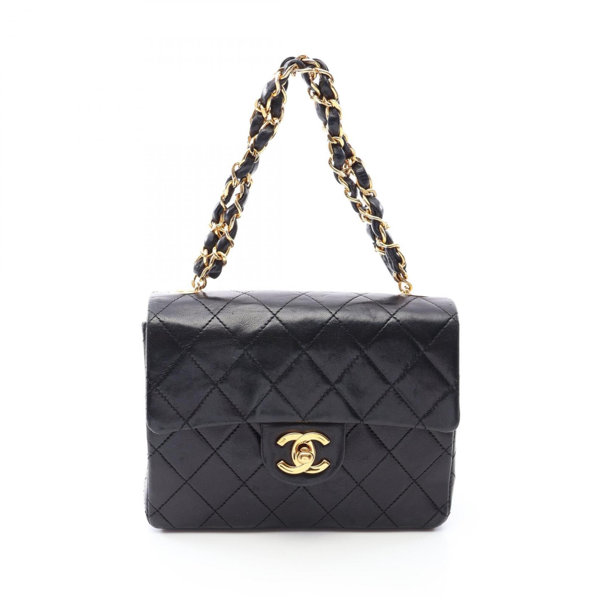 Chanel Black Leather Handbag (Pre-Owned)