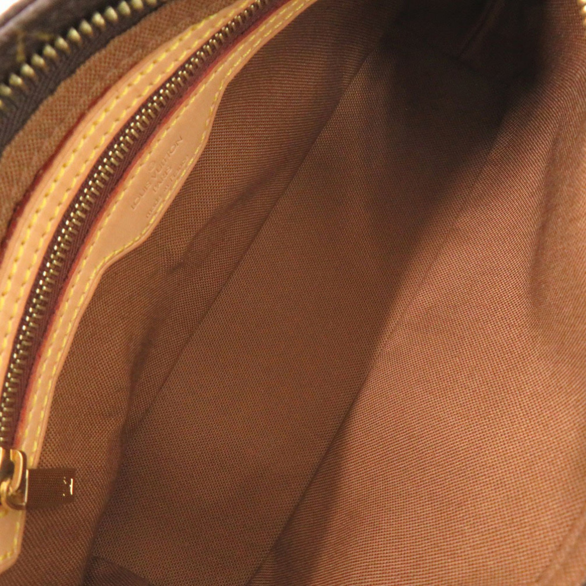 Louis Vuitton Brown Monogram Monogram Shoulder Bag (Pre-Owned)