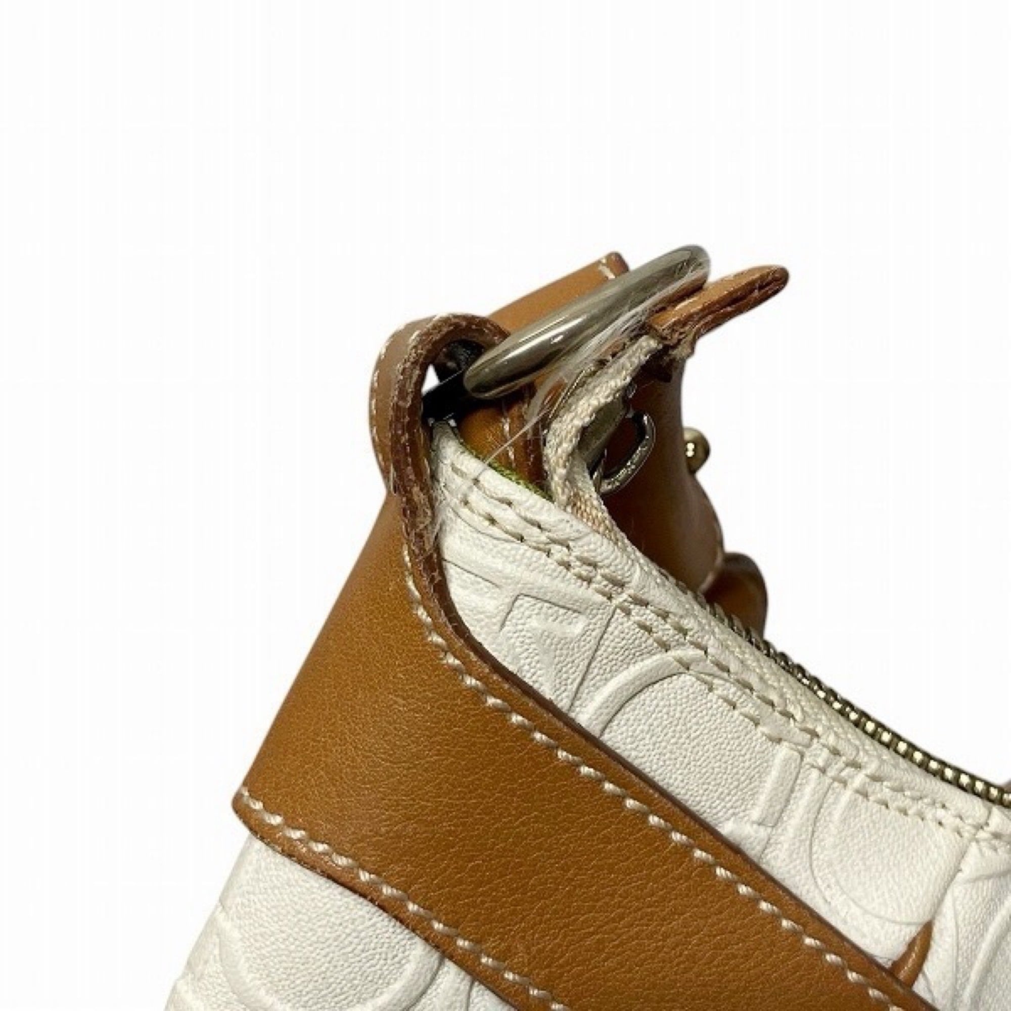 Salvatore Ferragamo Ivory Leather Shoulder Bag (Pre-Owned)