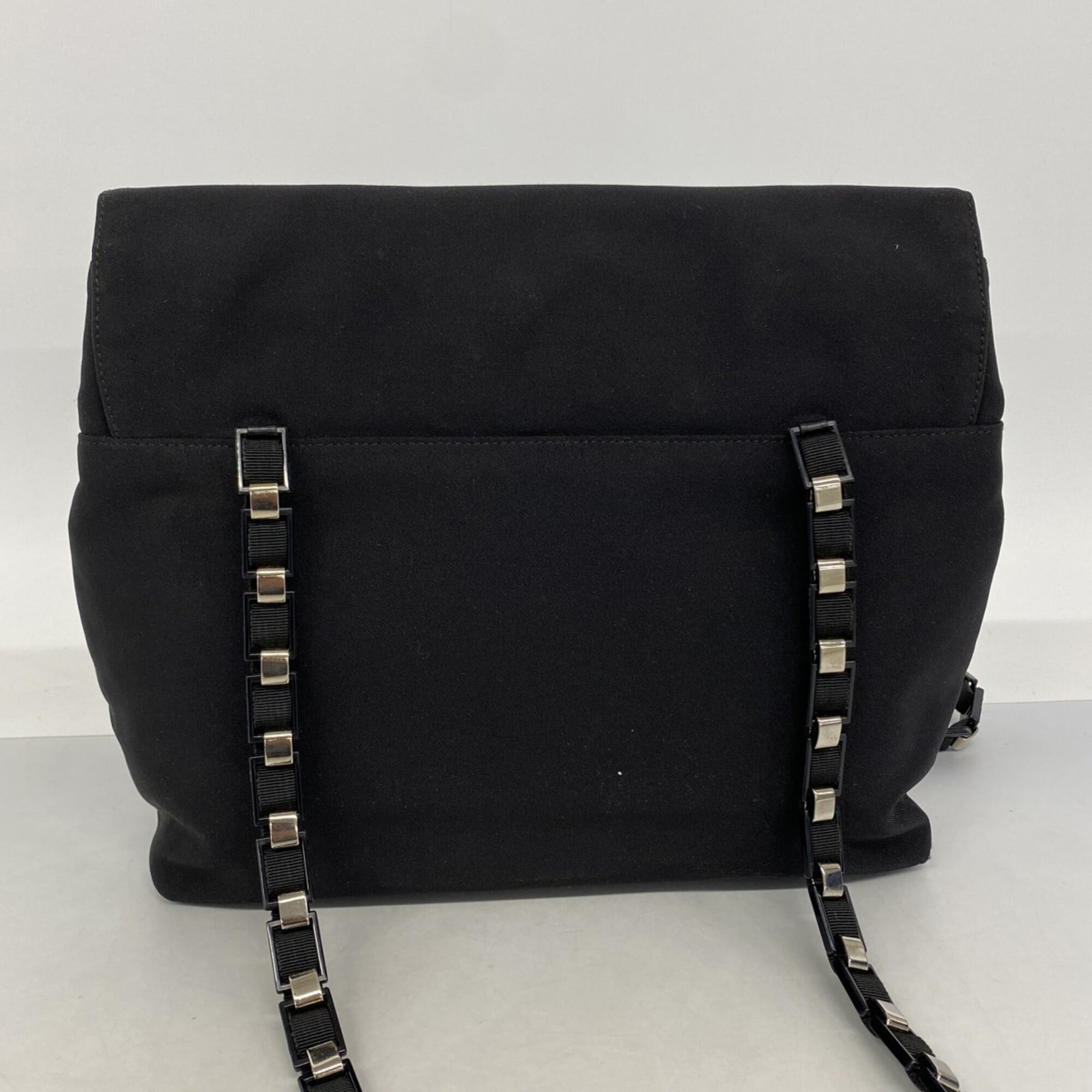 Salvatore Ferragamo Black Nylon Canvas Shoulder Bag (Pre-Owned)