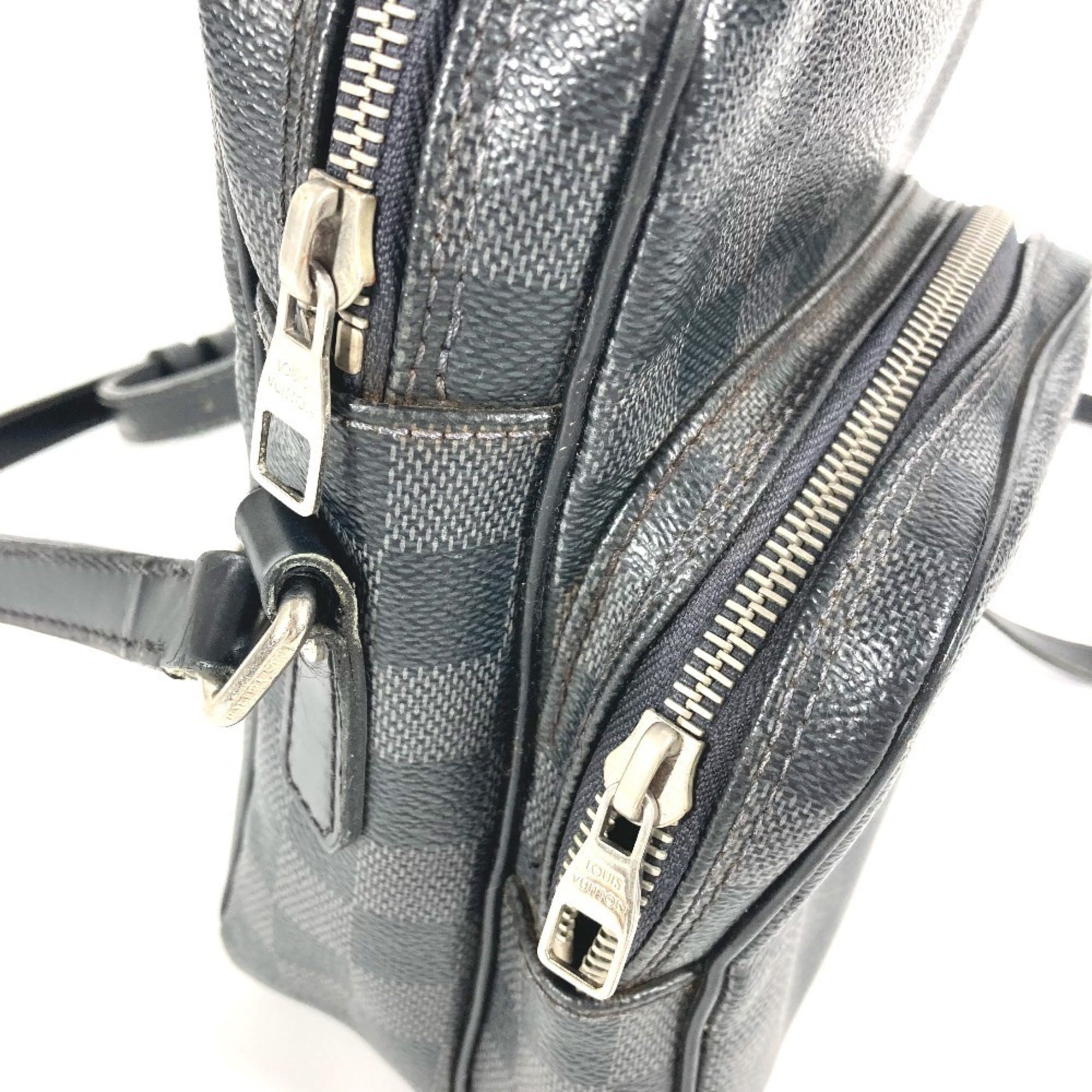 Louis Vuitton Black Damier Graphite Damier Graphite Pochette Shoulder Bag (Pre-Owned)