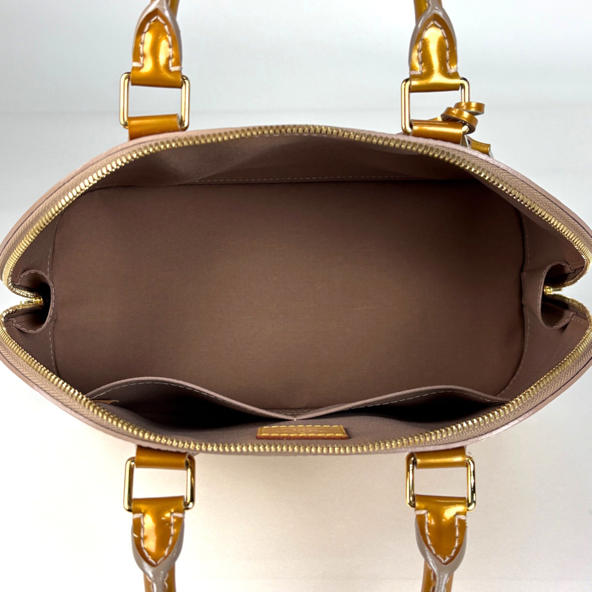 Louis Vuitton Beige Poodle Monogram Vernis Handbag (Pre-Owned)