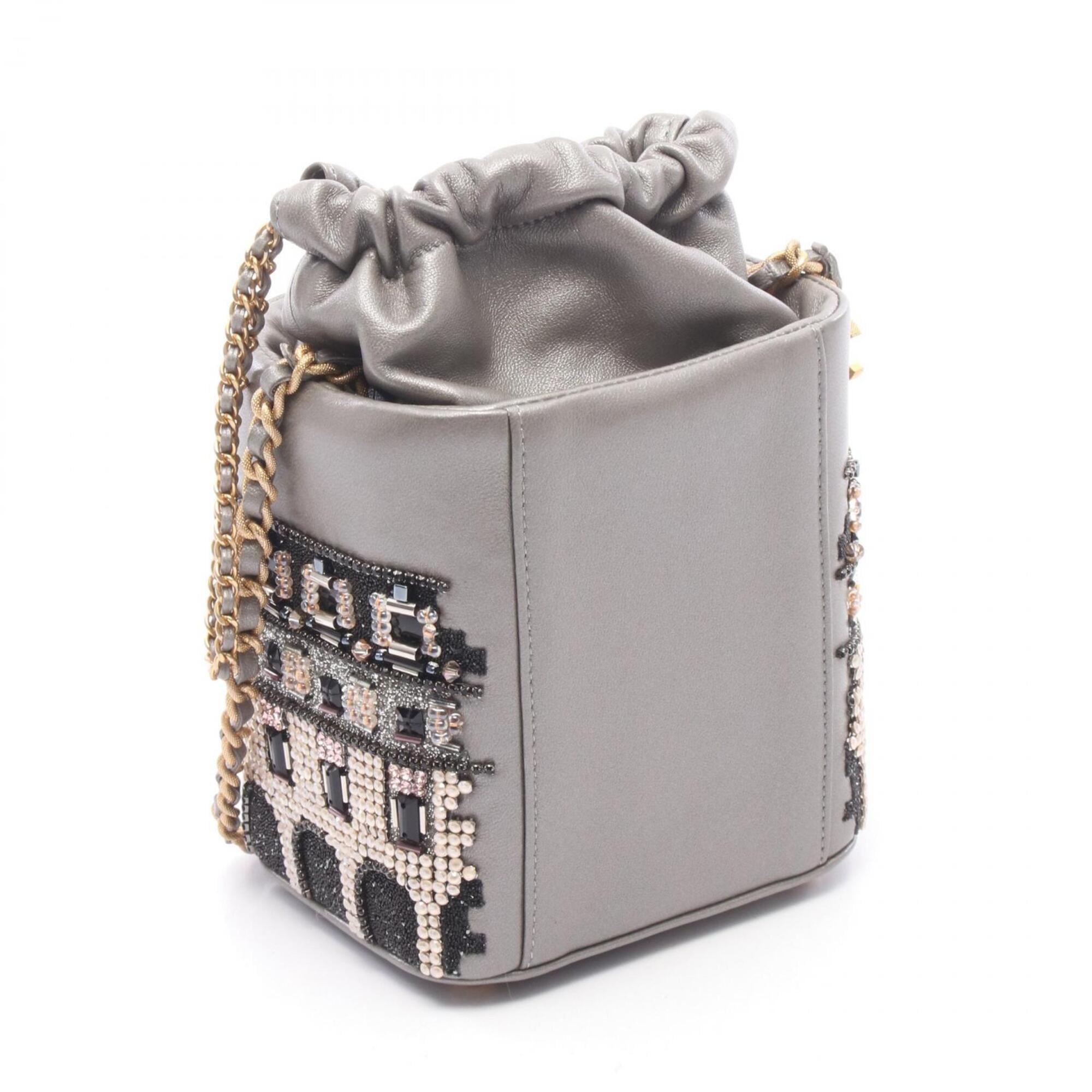 Chanel Silver Leather Handbag Shoulder Bag (Pre-Owned)