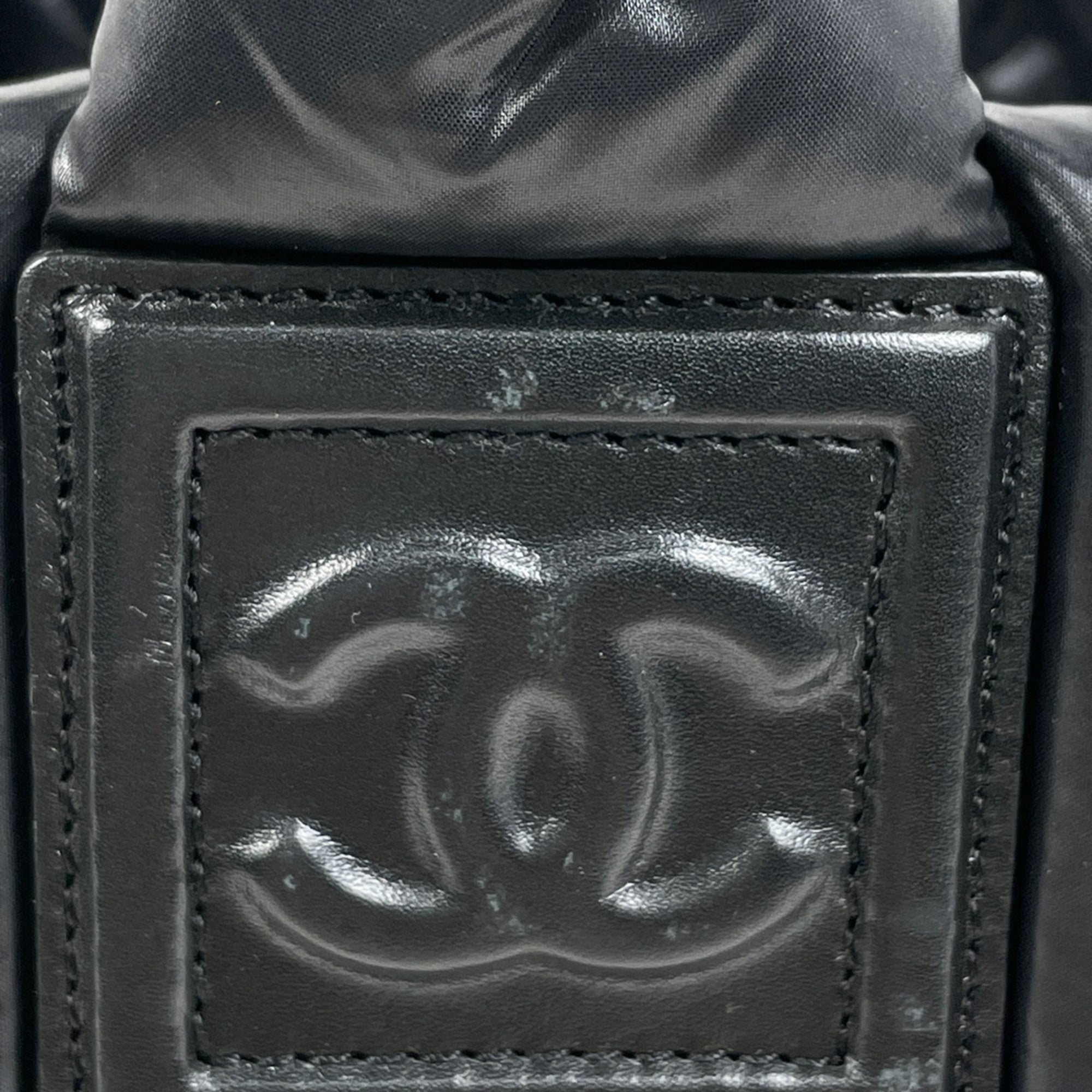 Chanel Black Nylon Leather Handbag Tote Bag (Pre-Owned)