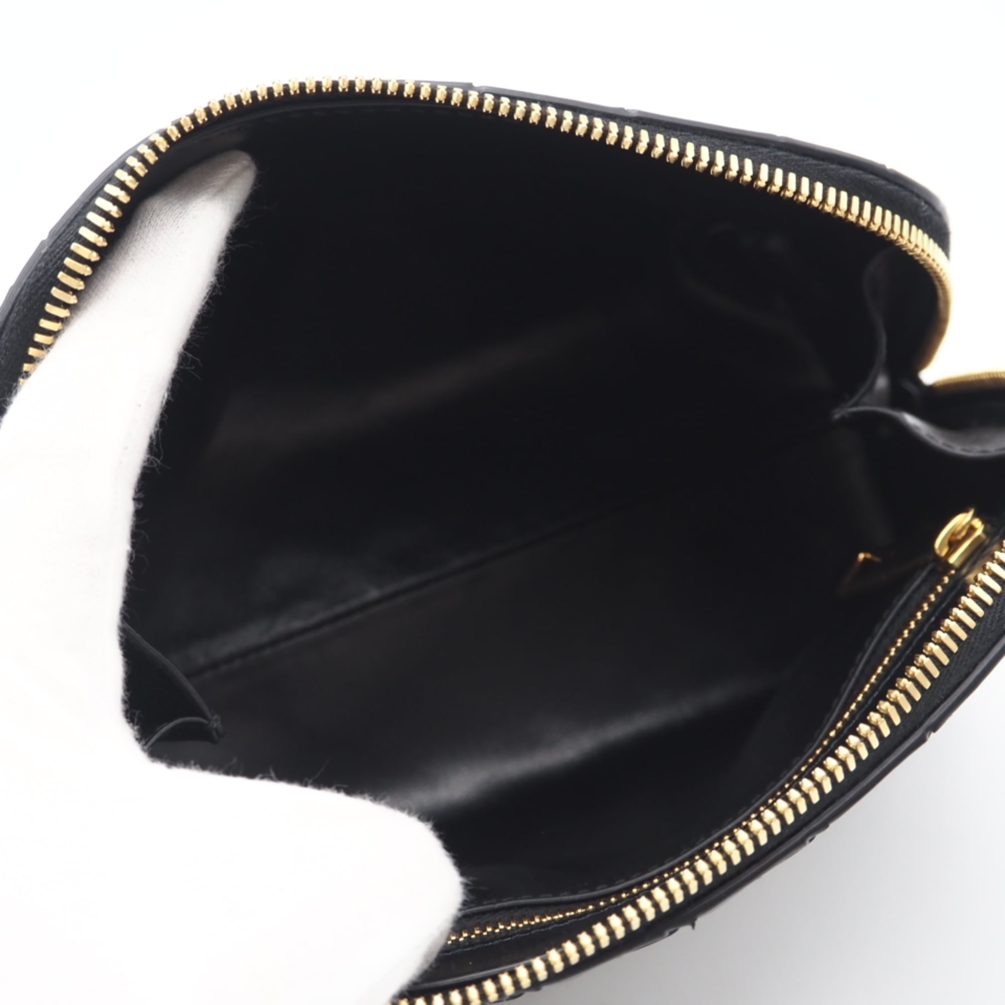 Bottega Veneta Black Intrecciato Leather Pouch (Pre-Owned)
