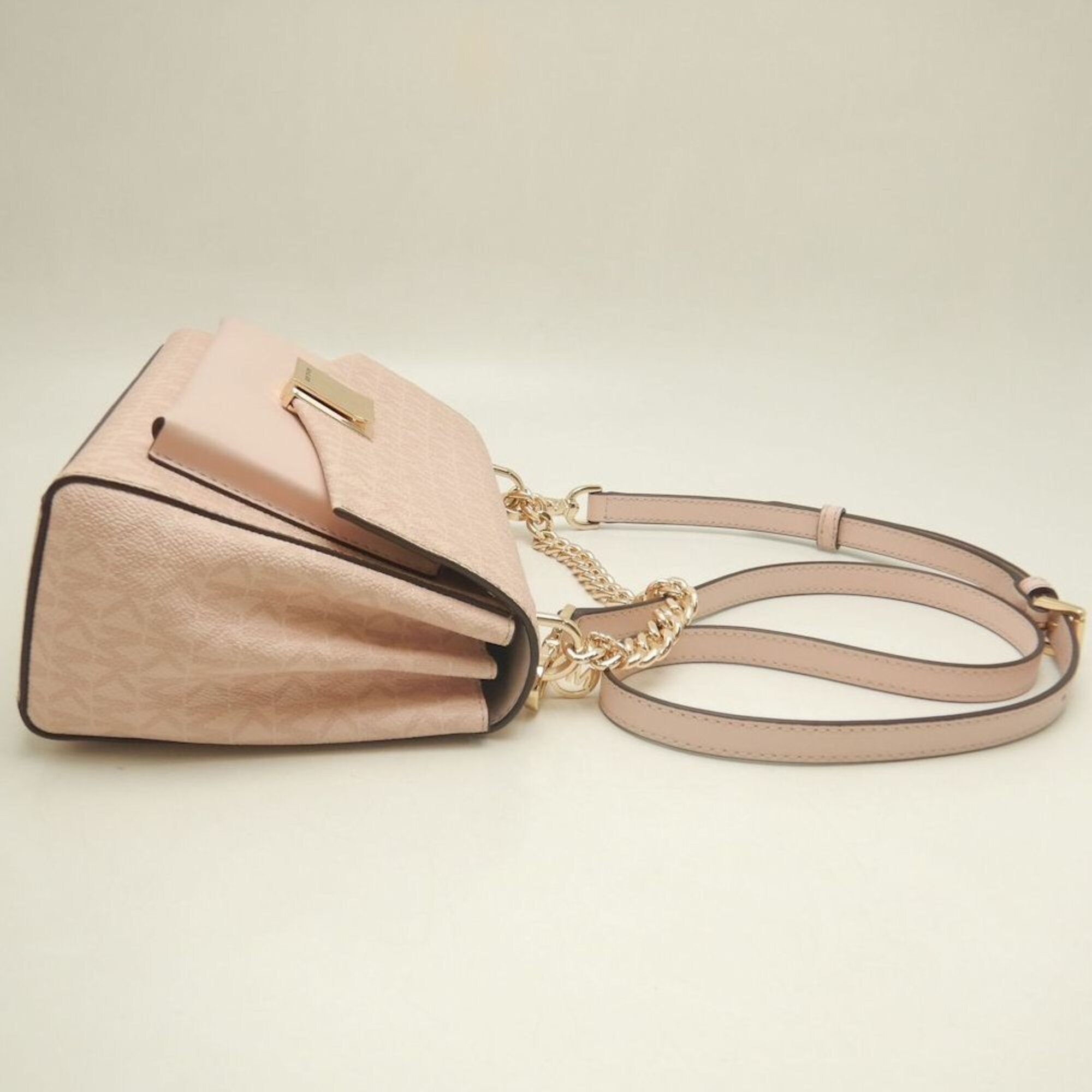 Michael Kors Pink Coated Canvas Shoulder Bag (Pre-Owned)