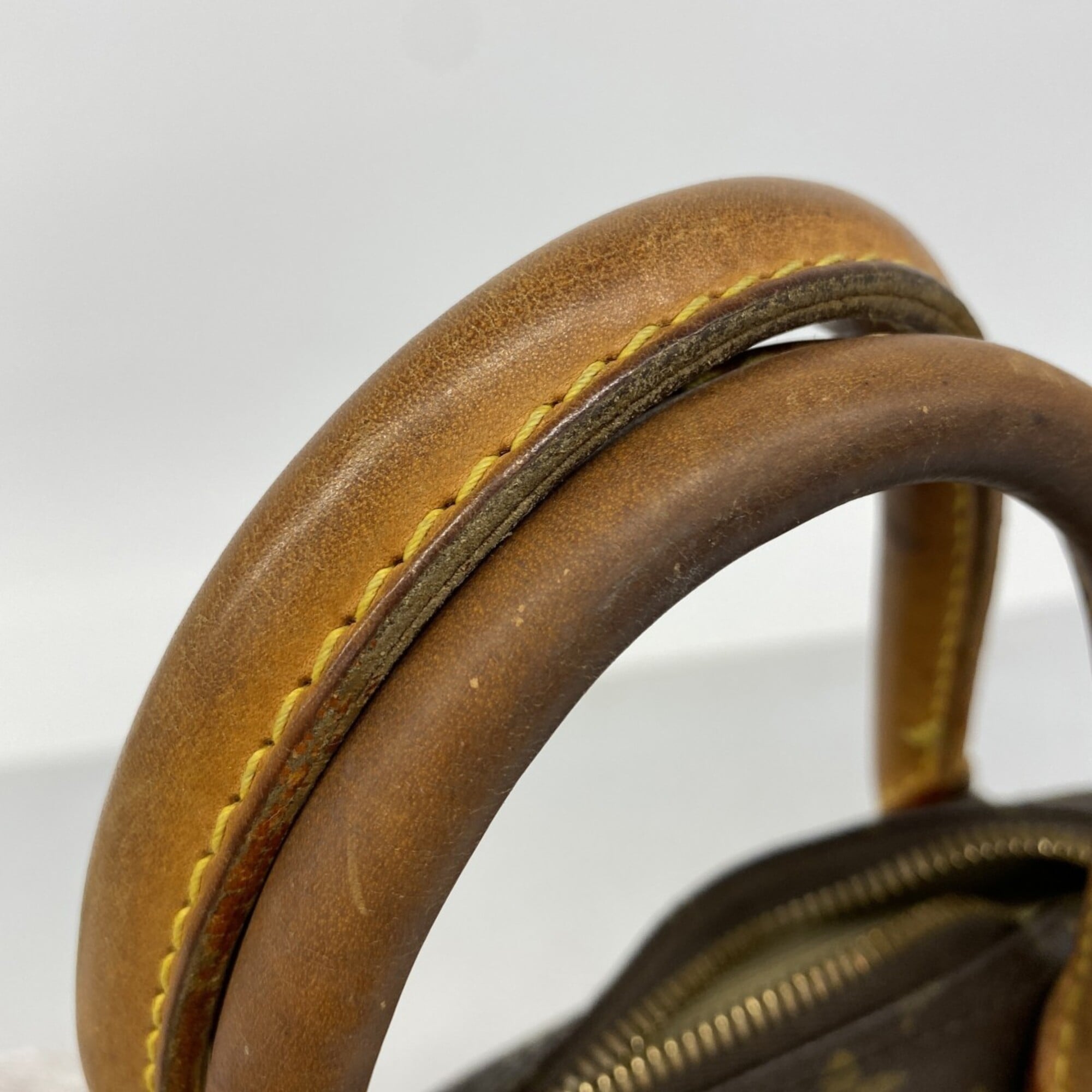 Louis Vuitton Brown Handbag (Pre-Owned)