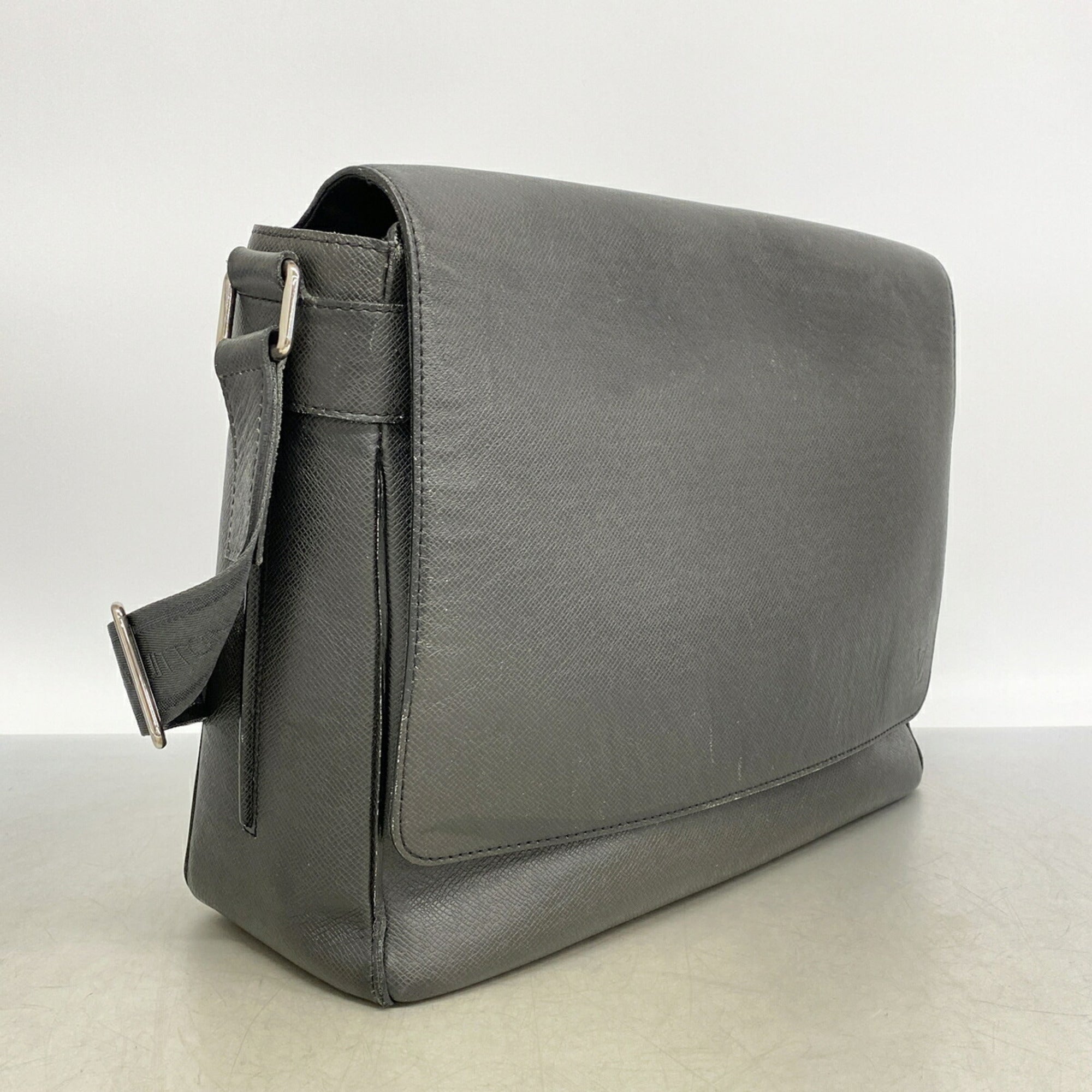 Louis Vuitton Ardoise Shoulder Bag (Pre-Owned)