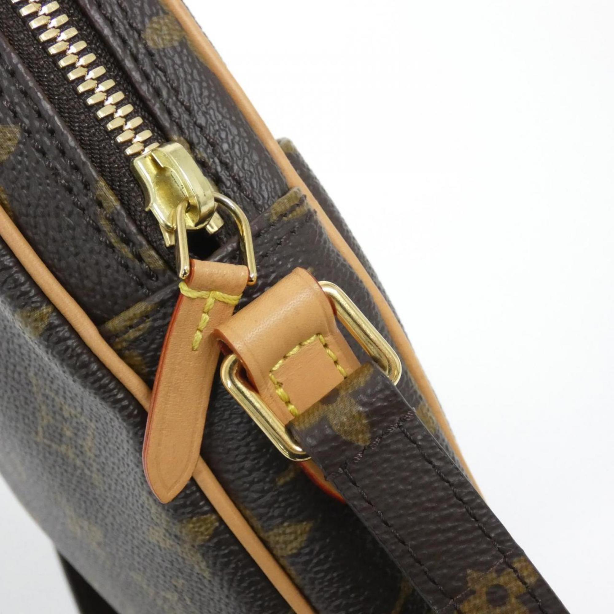 Louis Vuitton Marron Coated Canvas Shoulder Bag (Pre-Owned)
