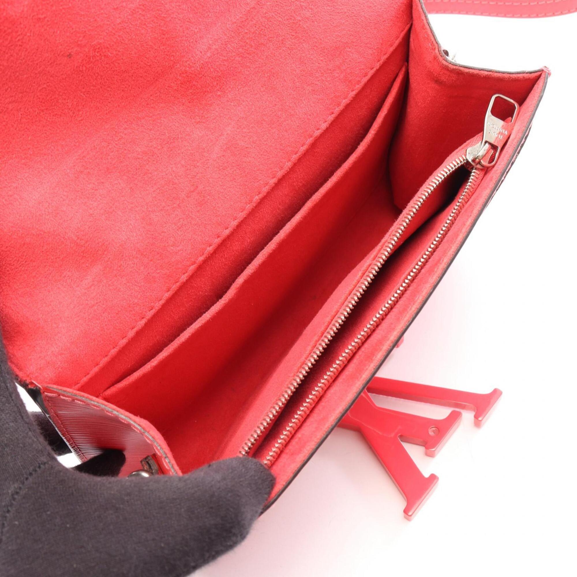 Louis Vuitton Red Color Leather Handbag Shoulder Bag (Pre-Owned)