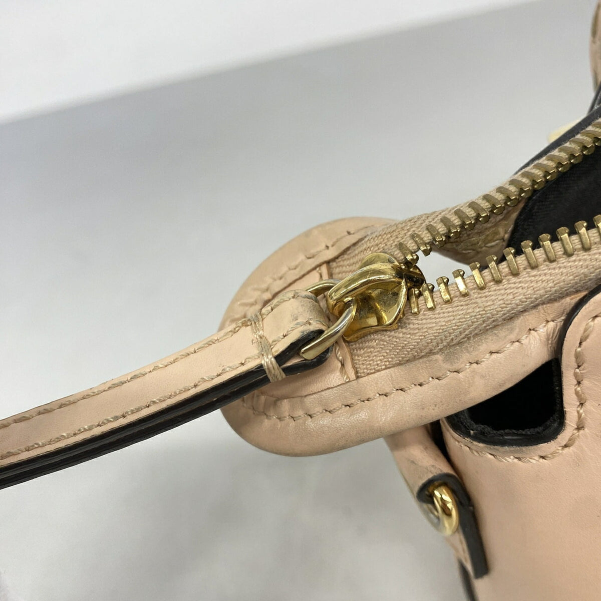 Fendi Pink Beige Leather Handbag (Pre-Owned)