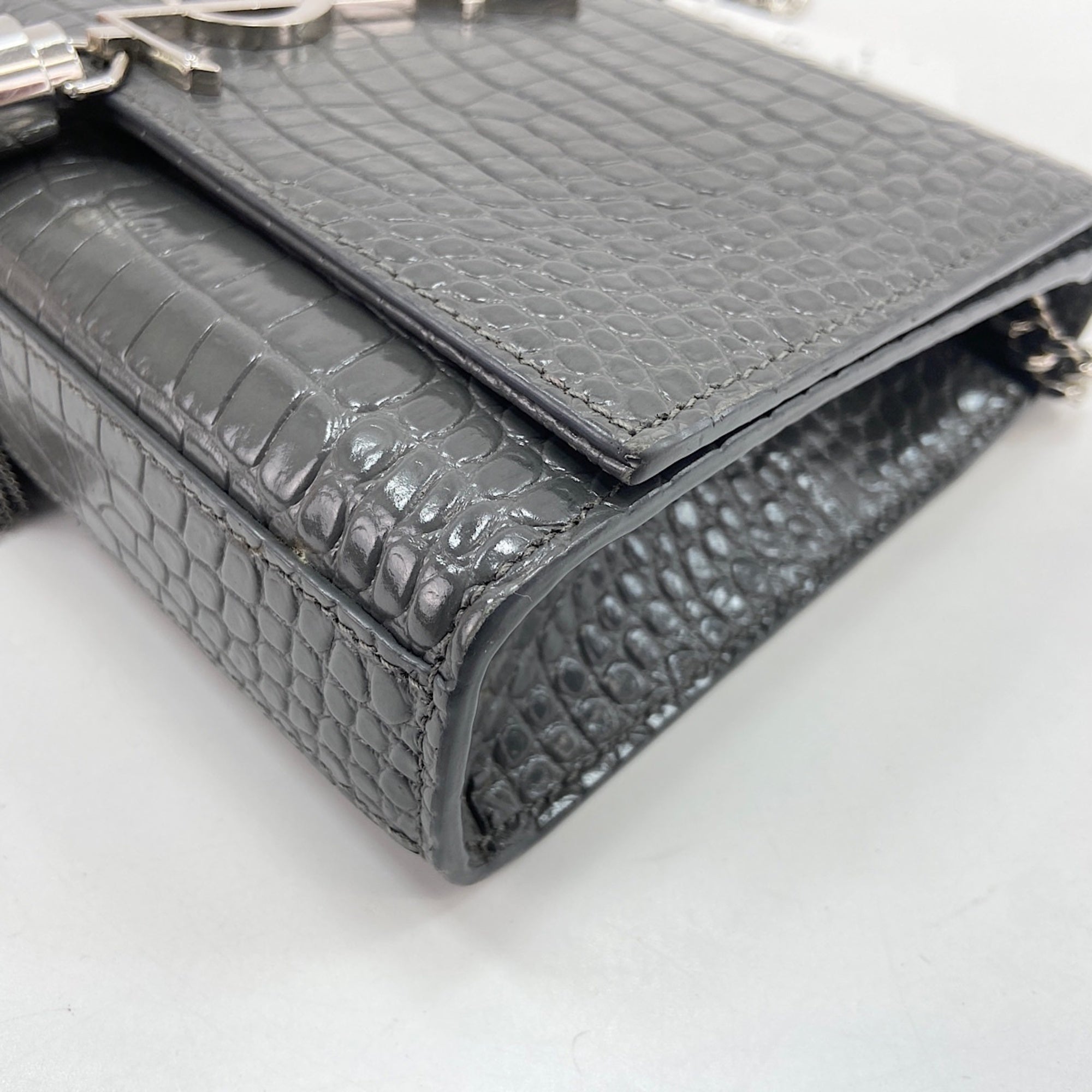 Yves Saint Laurent Gray Shoulder Bag (Pre-Owned)