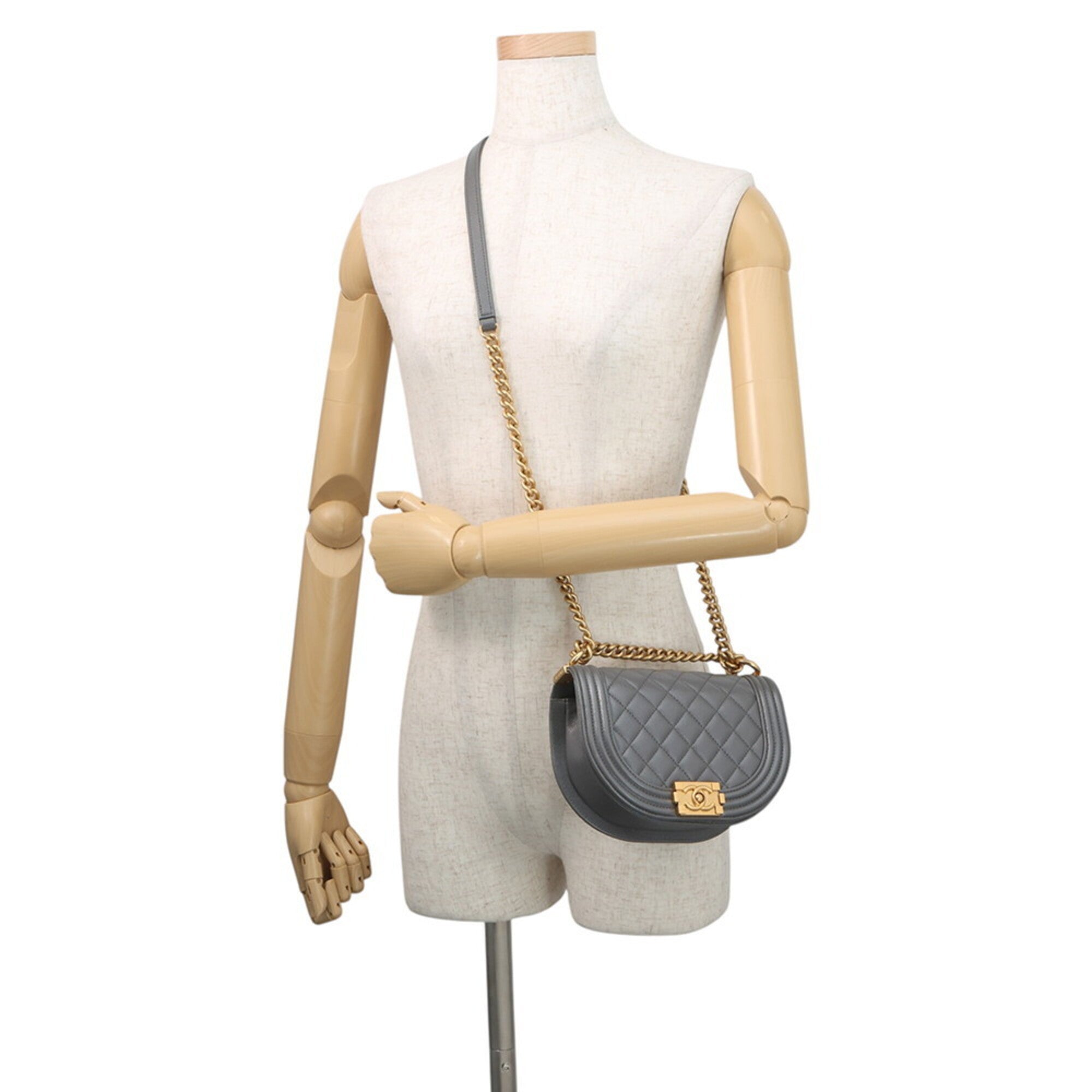 Chanel Gray Grained Calfskin Handbag Shoulder Bag (Pre-Owned)