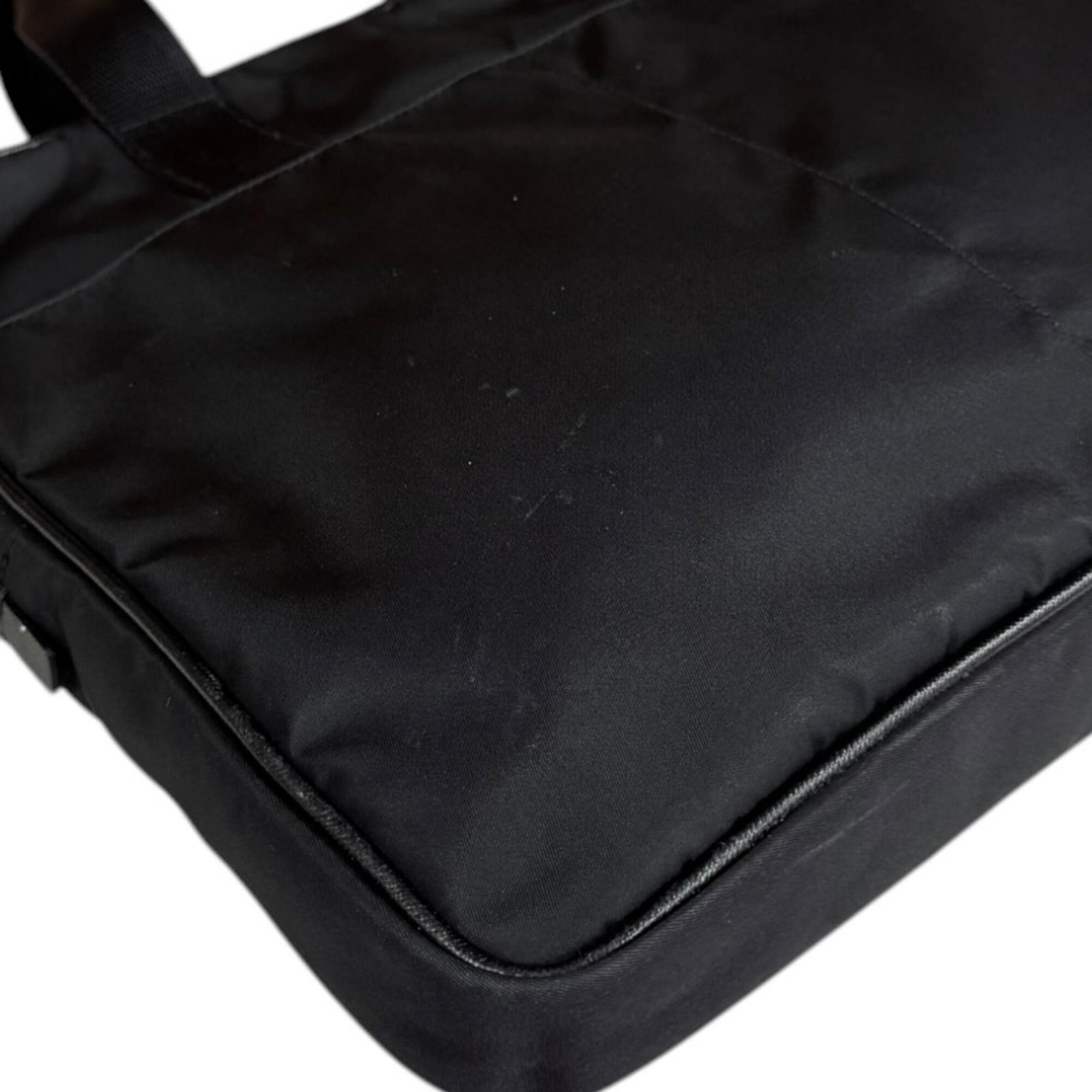 Prada Black Nylon Shoulder Bag (Pre-Owned)