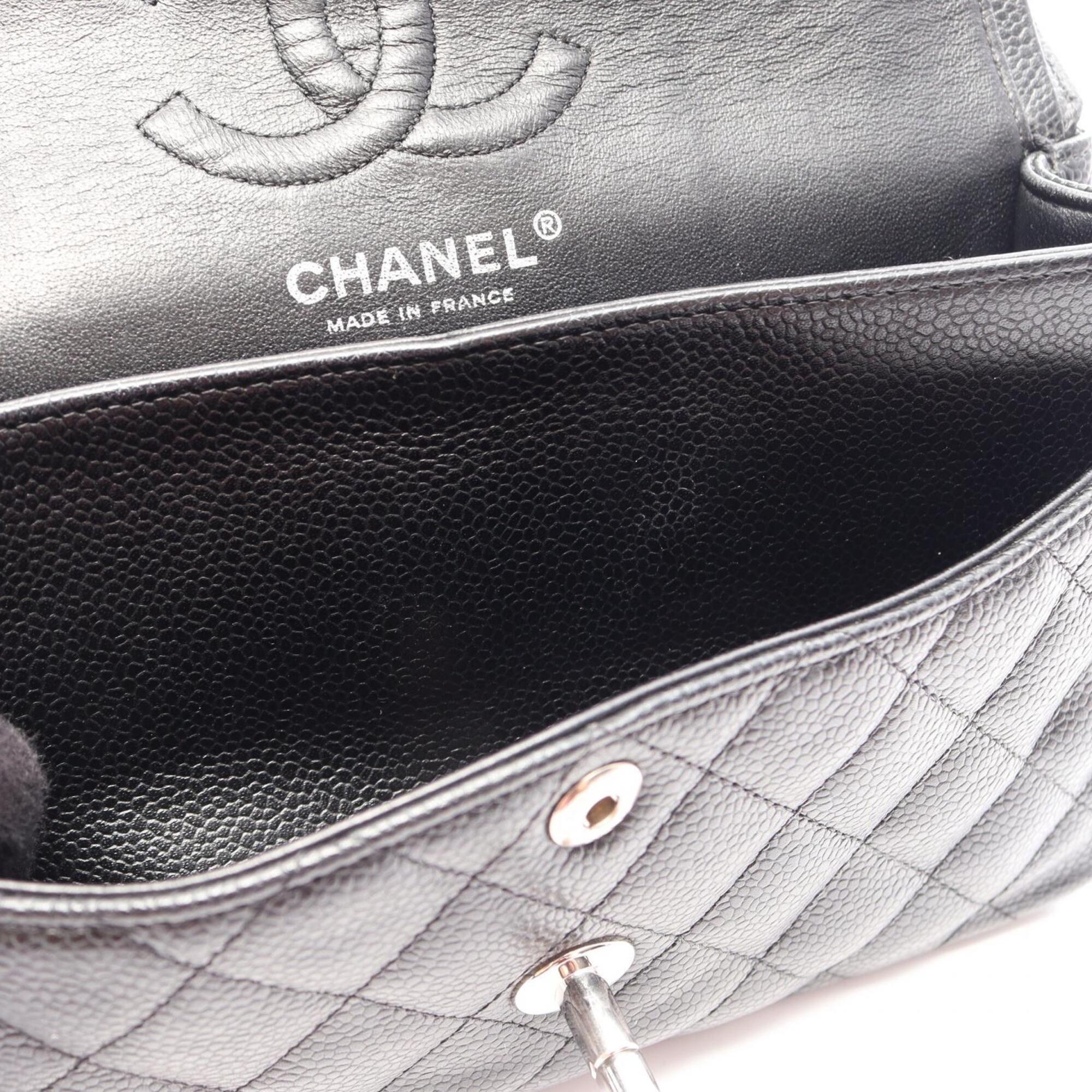 Chanel Black Grained Calfskin Handbag Shoulder Bag (Pre-Owned)