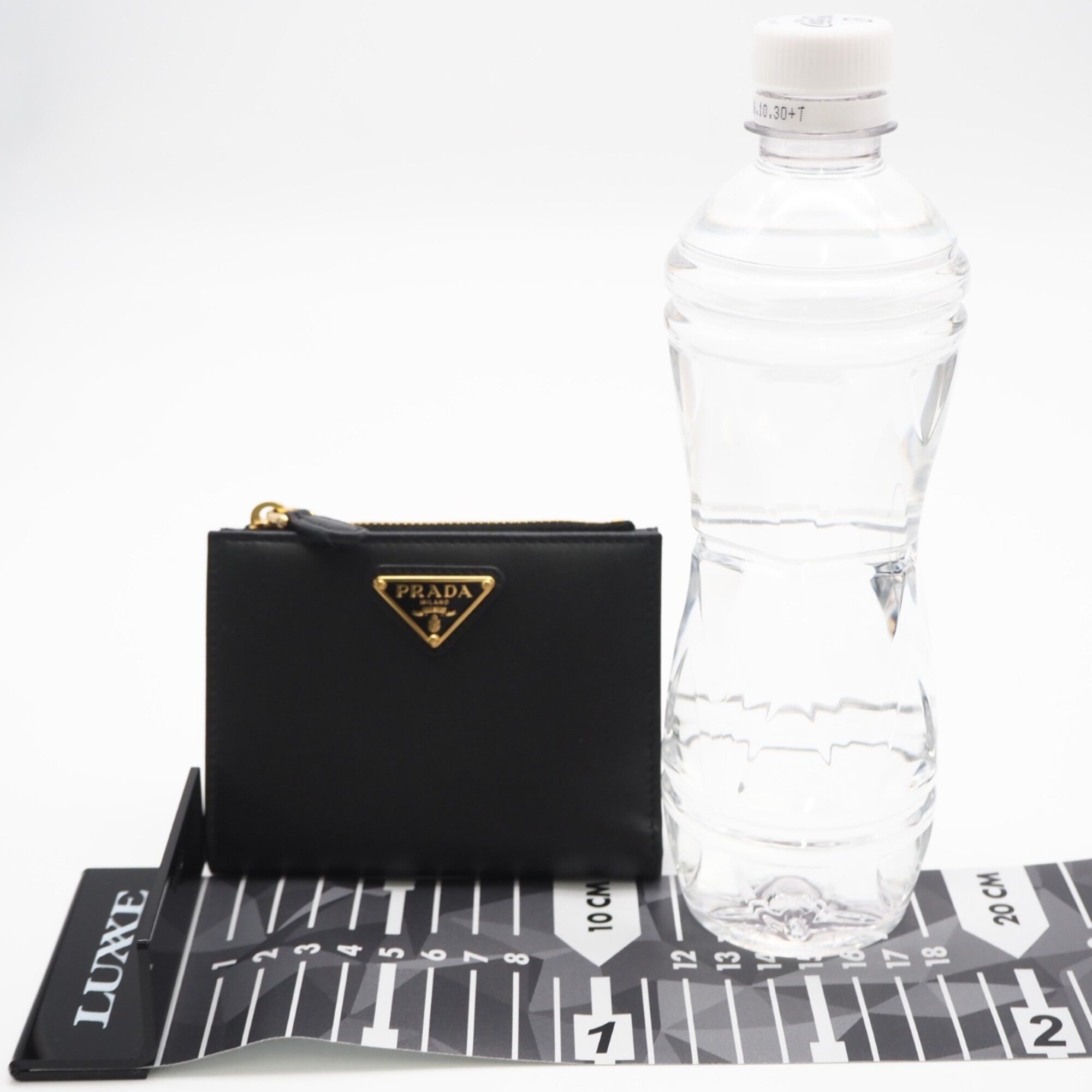 Prada Black Leather Wallet (Bi-Fold) (Pre-Owned)