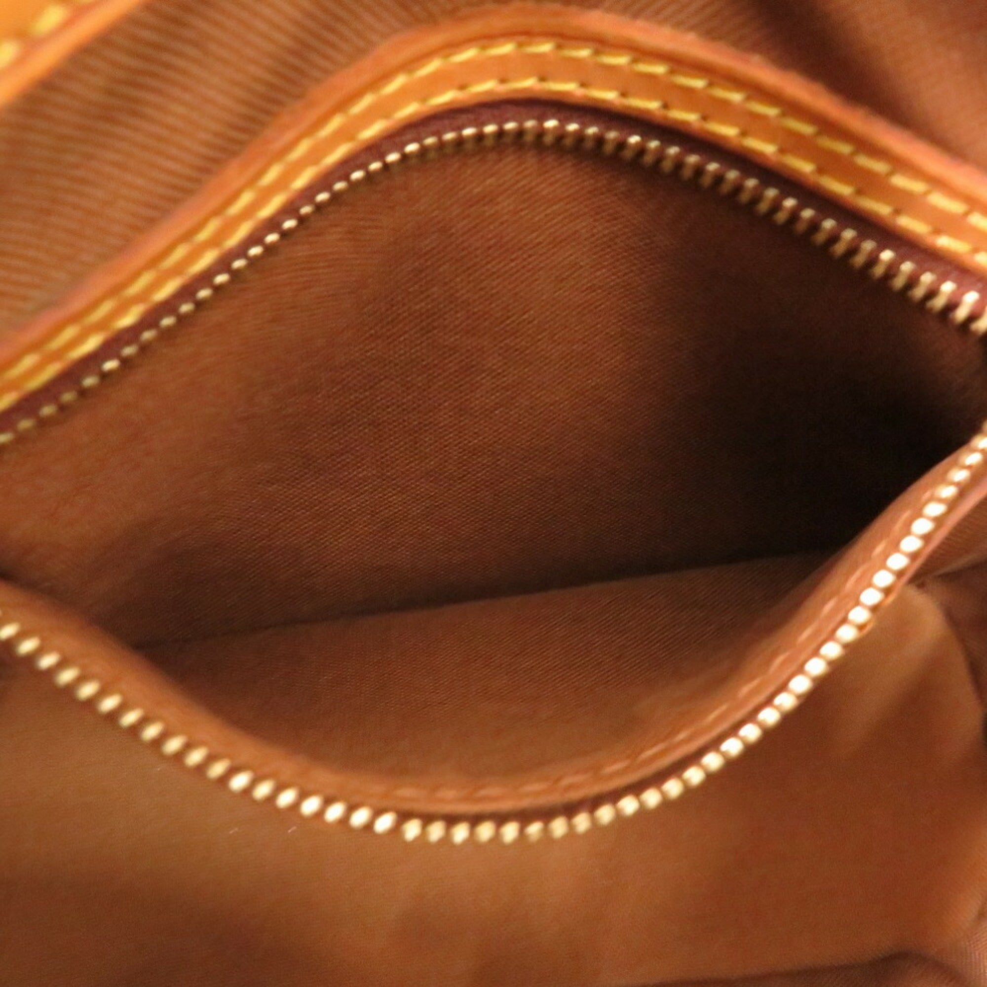 Louis Vuitton Brown Monogram Handbag (Pre-Owned)