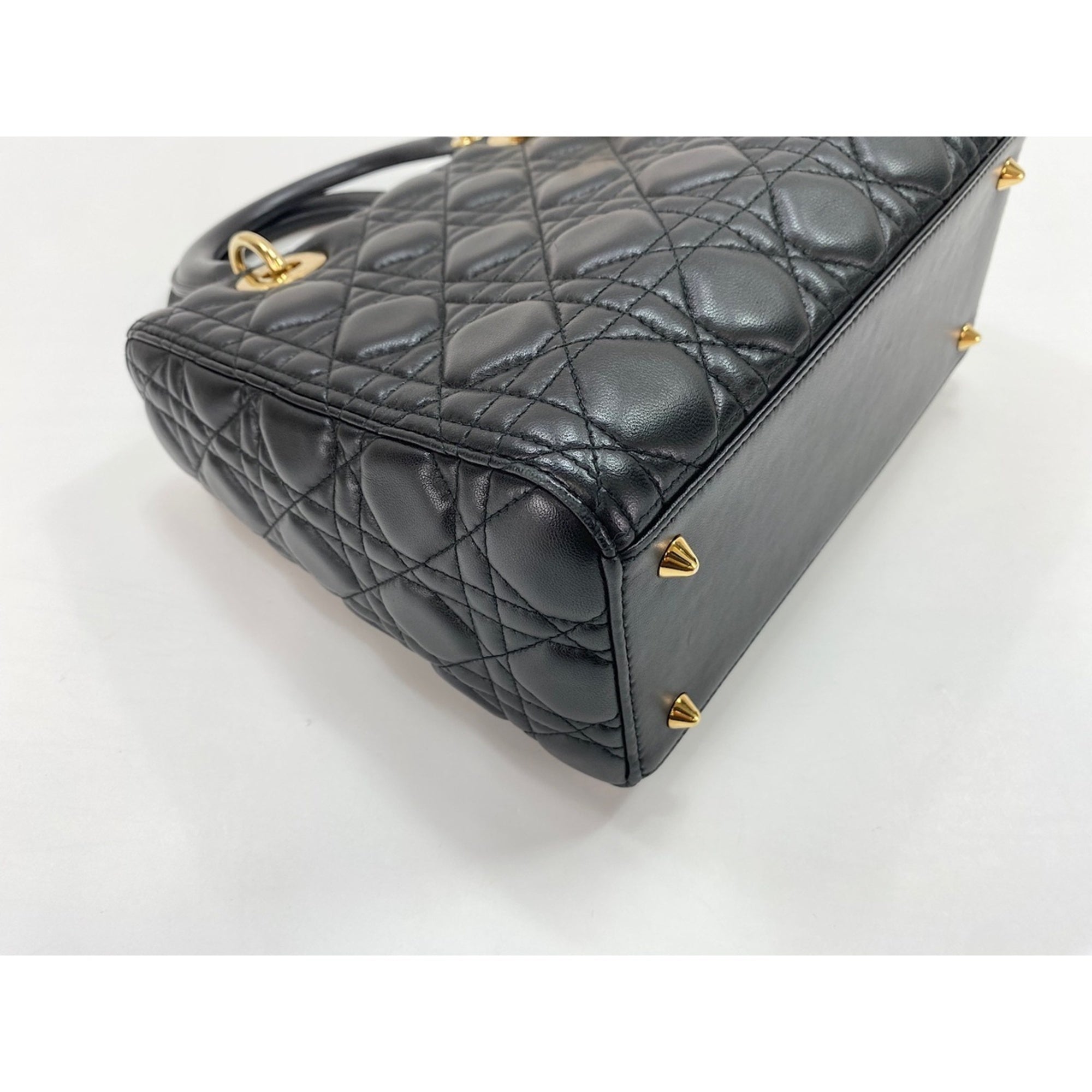 Christian Dior Black Leather Handbag (Pre-Owned)