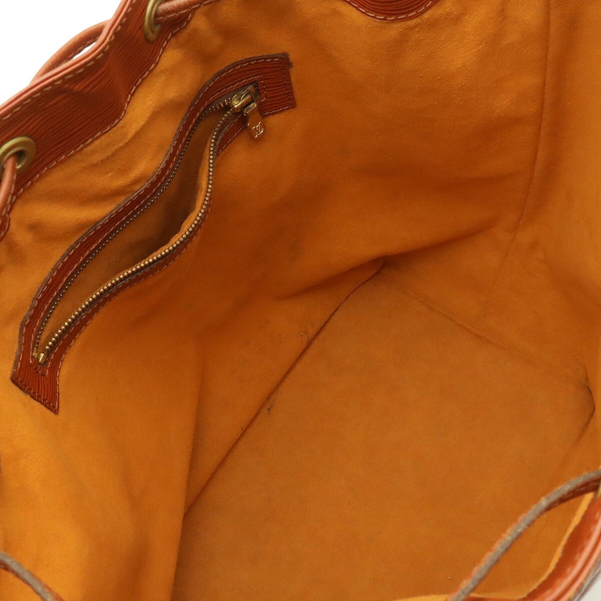 Louis Vuitton Brown Shoulder Bag (Pre-Owned)