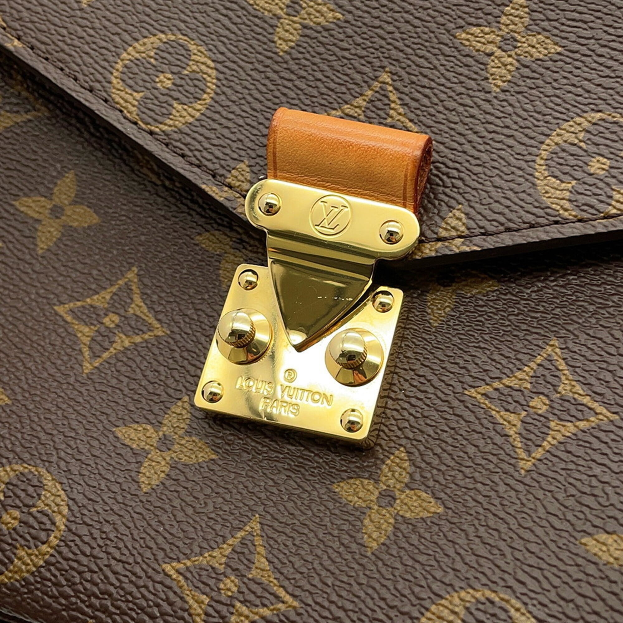 Louis Vuitton Monogram Brown Monogram Handbag Pochette Shoulder Bag (Pre-Owned)