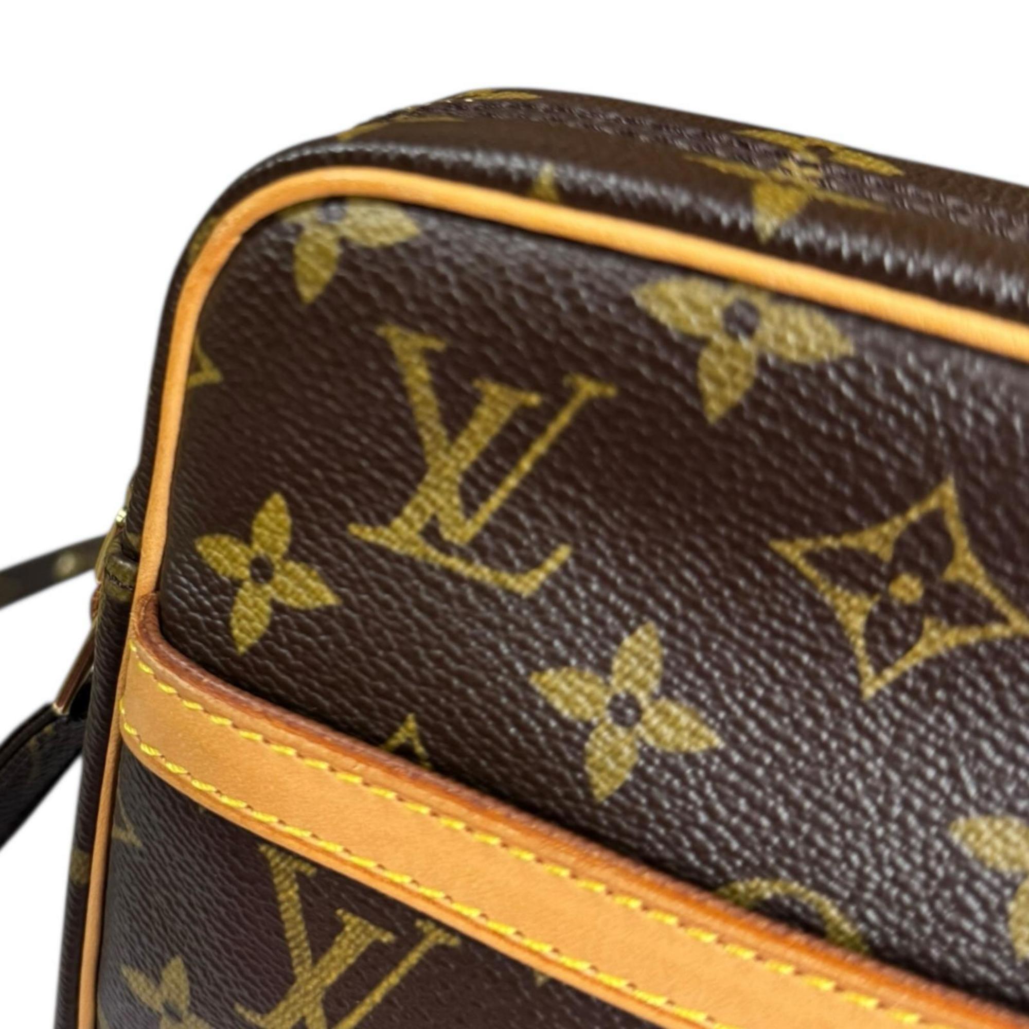 Louis Vuitton Brown Monogram Canvas Shoulder Bag (Pre-Owned)