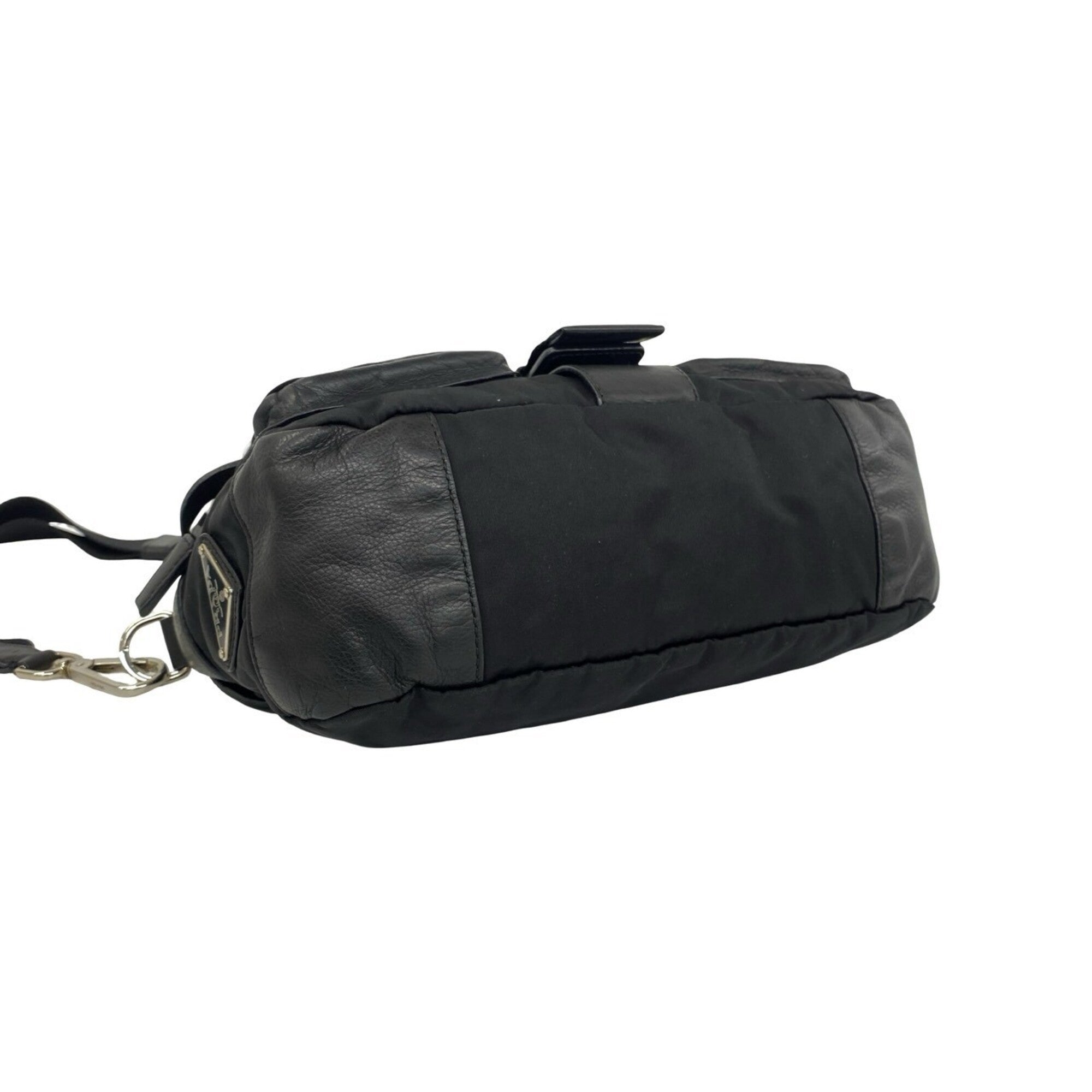 Prada Black Nylon Leather Pochette Shoulder Bag (Pre-Owned)