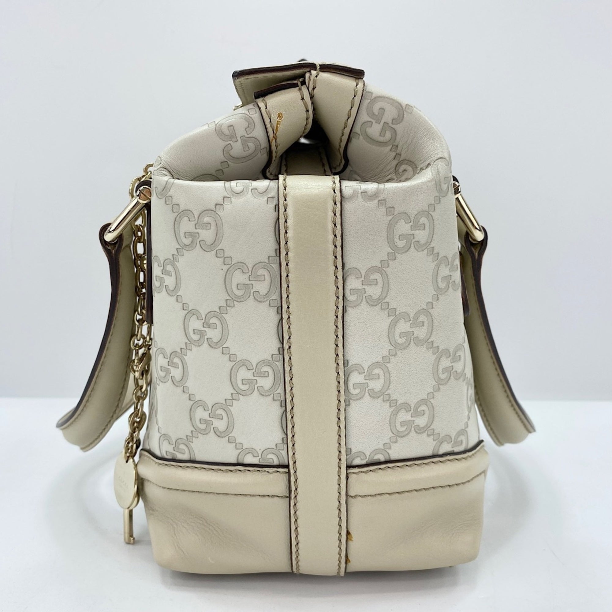 Gucci White Handbag (Pre-Owned)