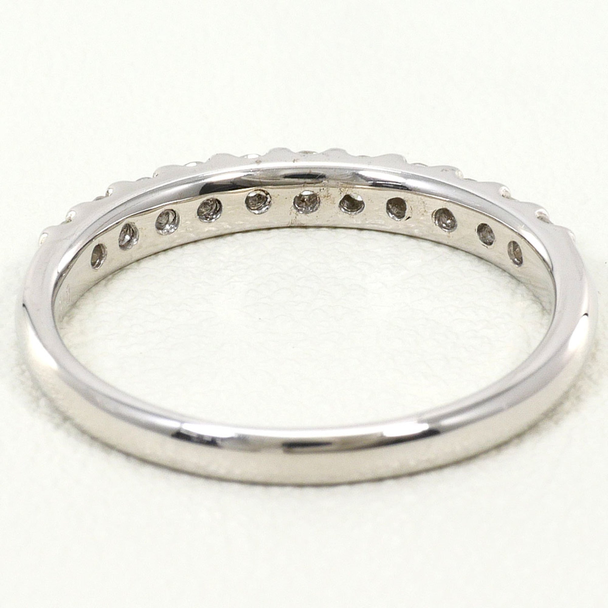 Unbranded White Gold White Gold (18K) Band Ring (Pre-Owned)