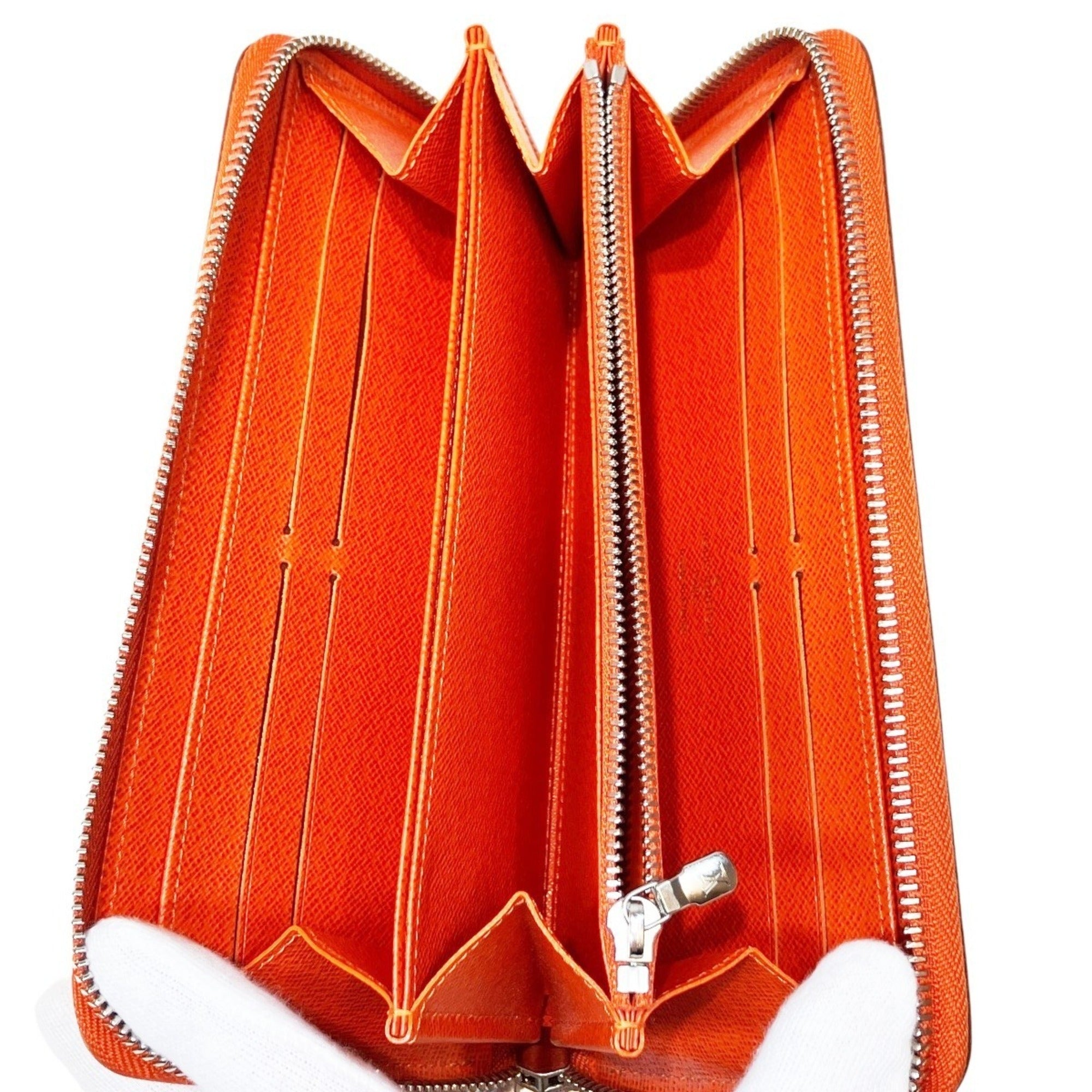 Louis Vuitton Epi Epi Leather Long Wallet (Bi-Fold) (Pre-Owned)
