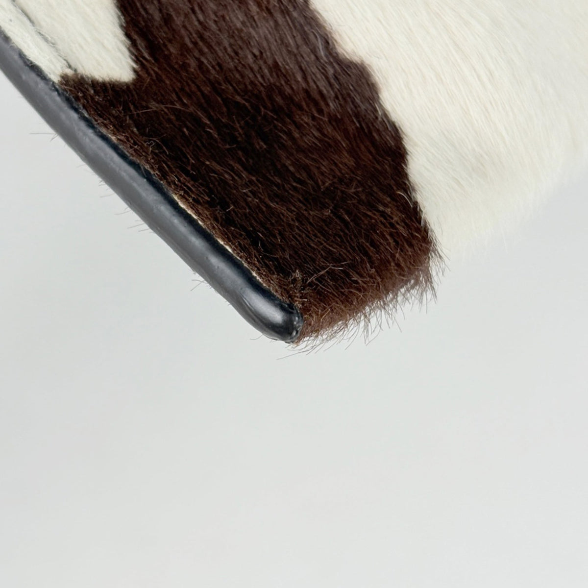 Miu Miu Brown White Leather Handbag Pouch (Pre-Owned)