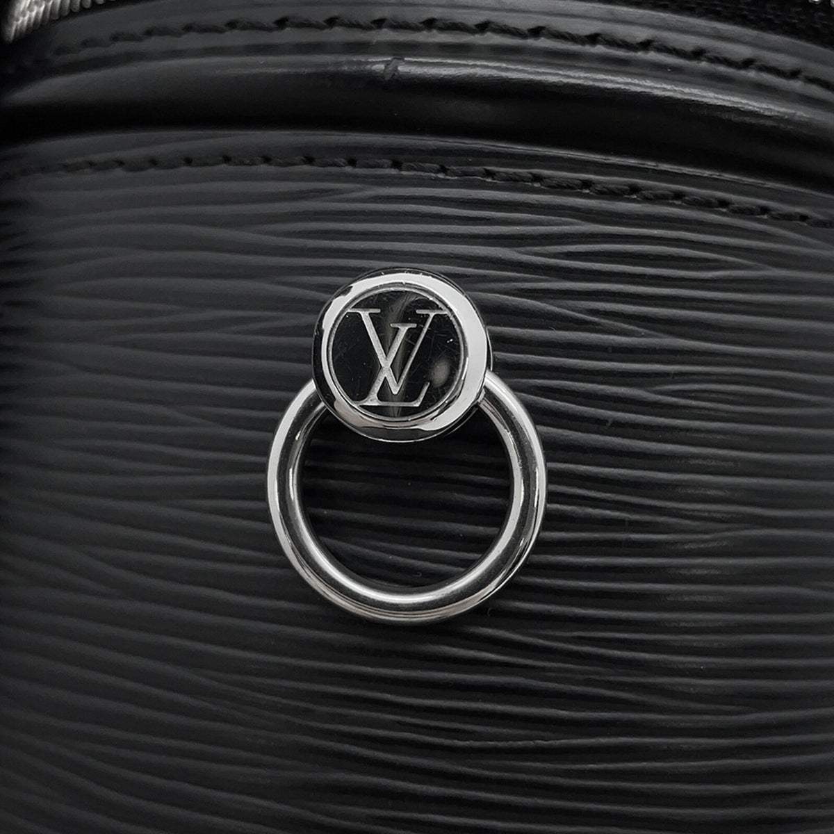 Louis Vuitton Epi Black Noir Epi Leather Handbag Shoulder Bag (Pre-Owned)