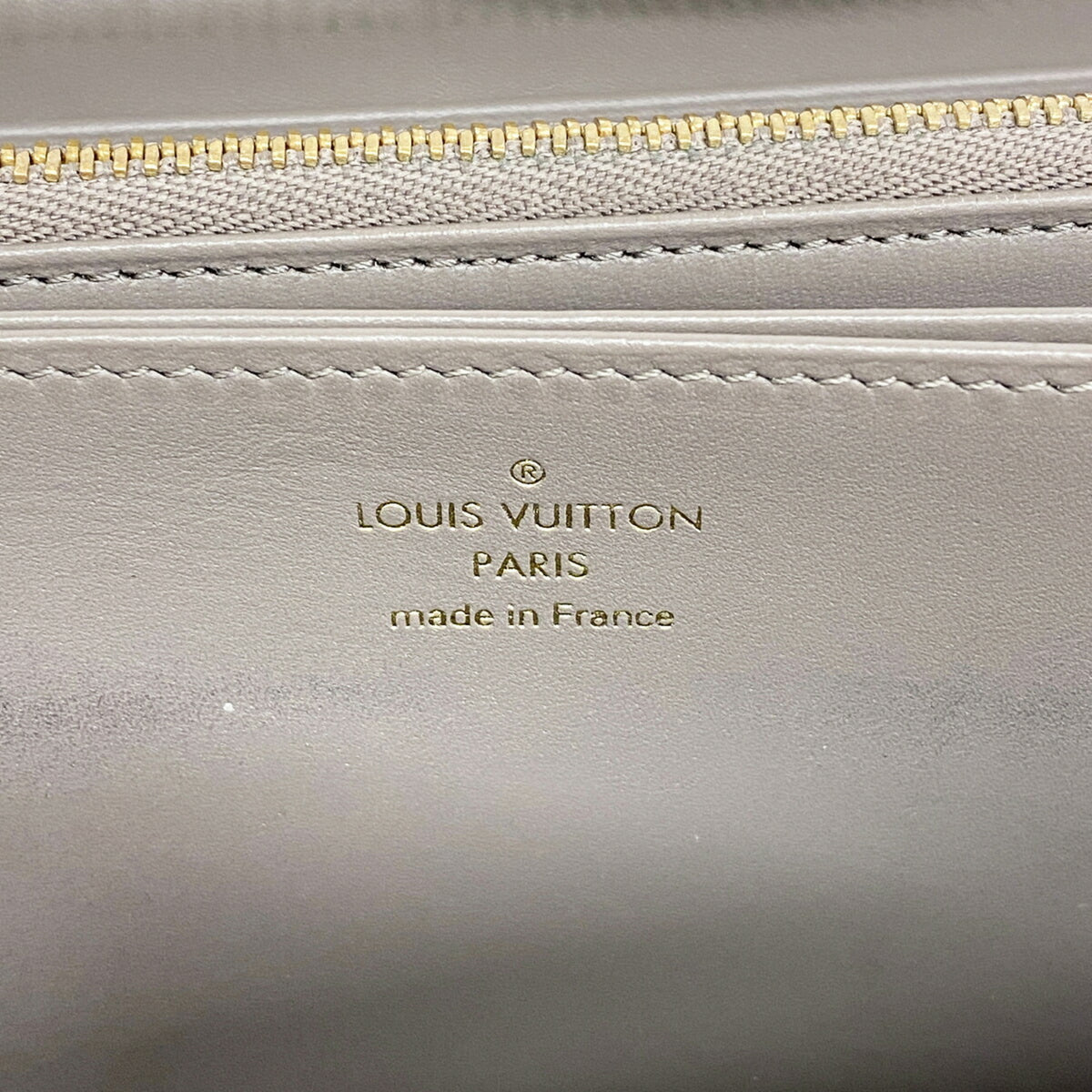 Louis Vuitton Gray White Long Wallet (Bi-Fold) (Pre-Owned)