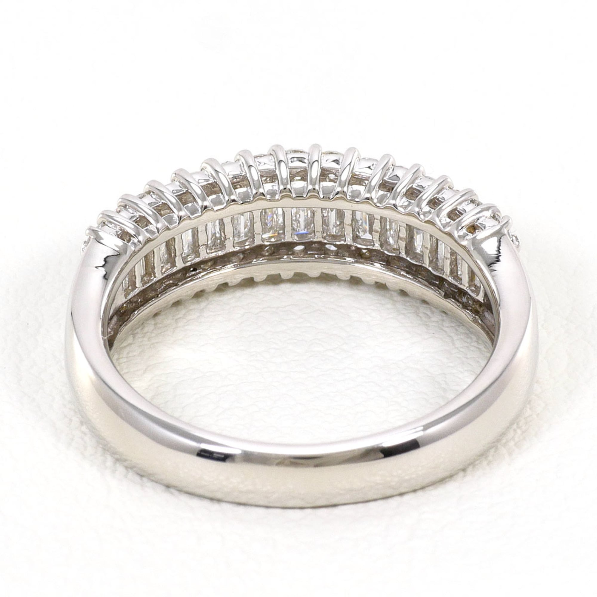 Unbranded Platinum 900 Band Ring (Pre-Owned)