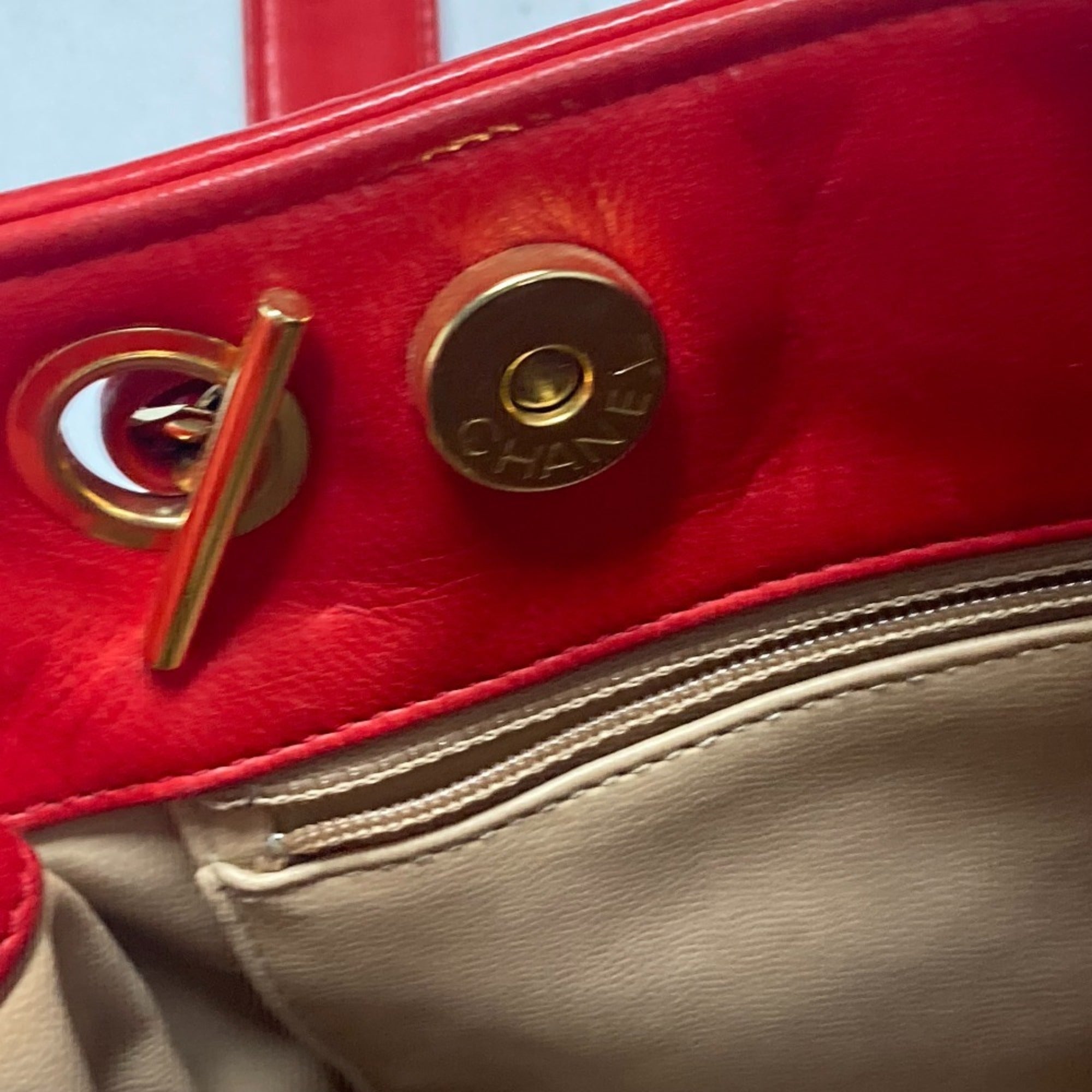 Chanel Red Color Satin Leather Shoulder Bag Tote Bag (Pre-Owned)