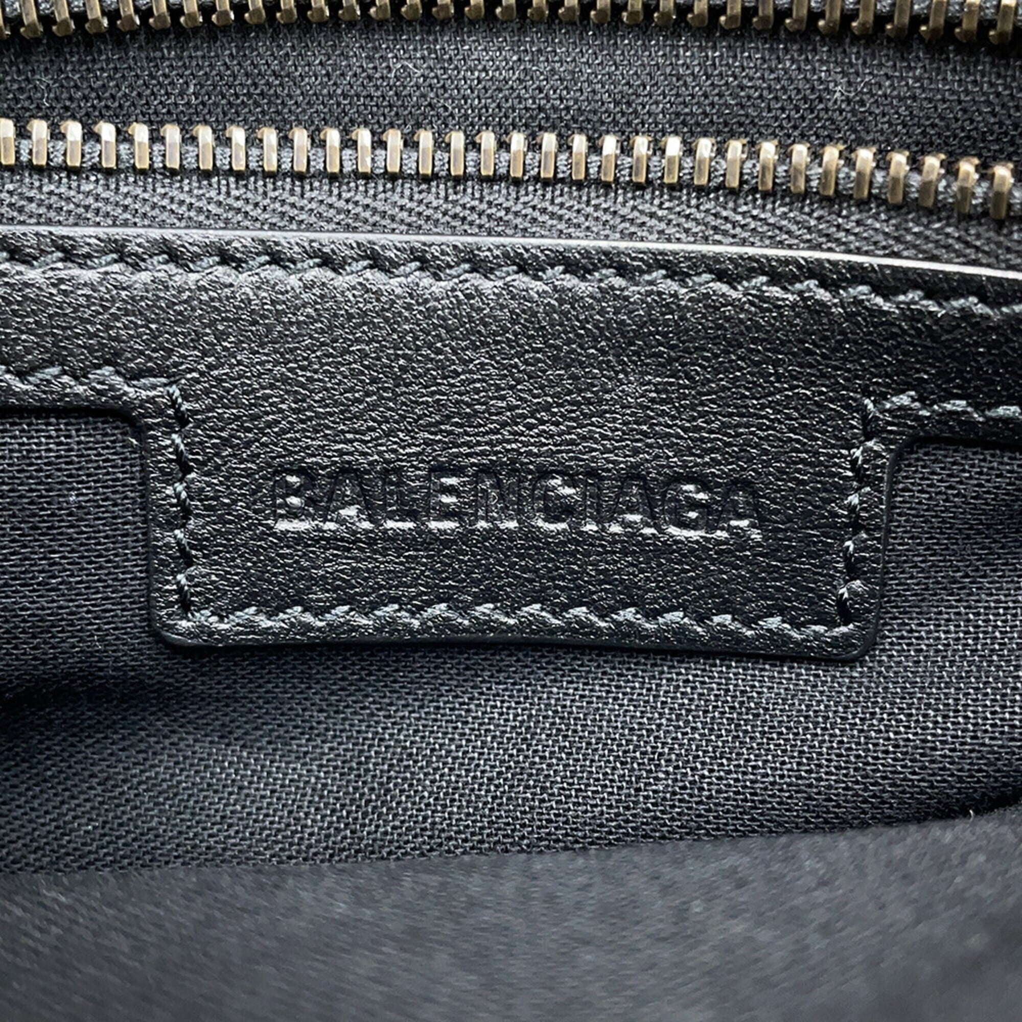 Balenciaga White Leather Handbag Shoulder Bag (Pre-Owned)