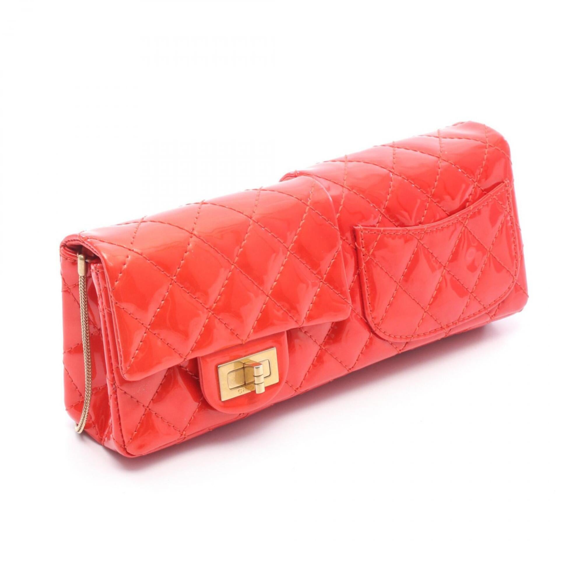 Chanel Red Color Patent Leather Handbag Shoulder Bag (Pre-Owned)