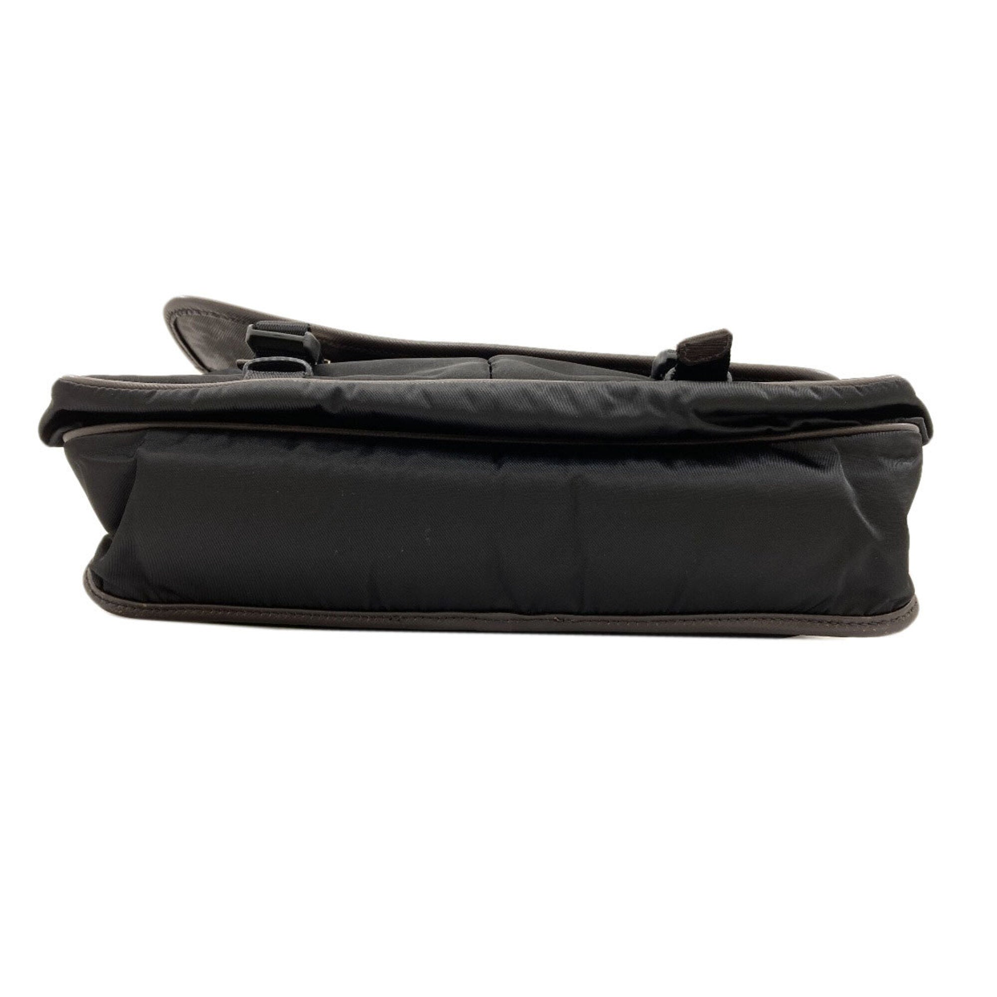 Prada Black Nylon Shoulder Bag (Pre-Owned)