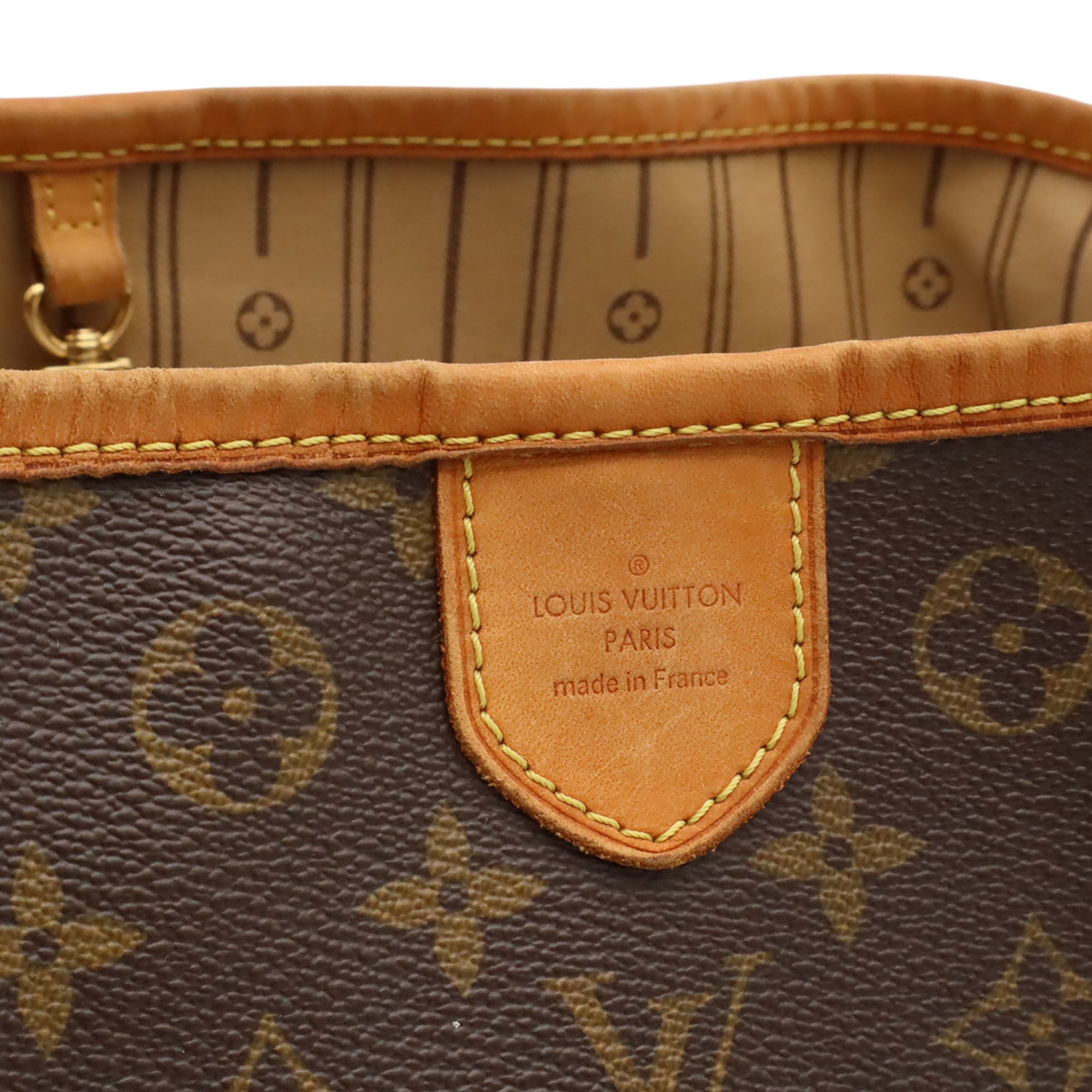 Louis Vuitton Brown Monogram Monogram Shoulder Bag (Pre-Owned)