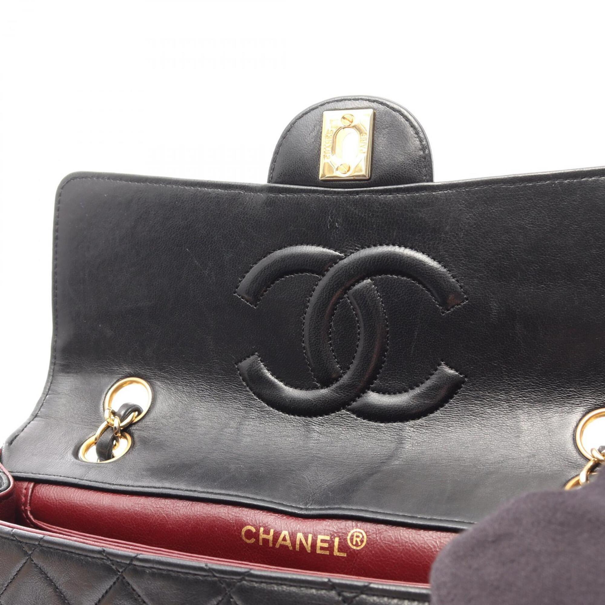 Chanel Black Leather Handbag Shoulder Bag (Pre-Owned)