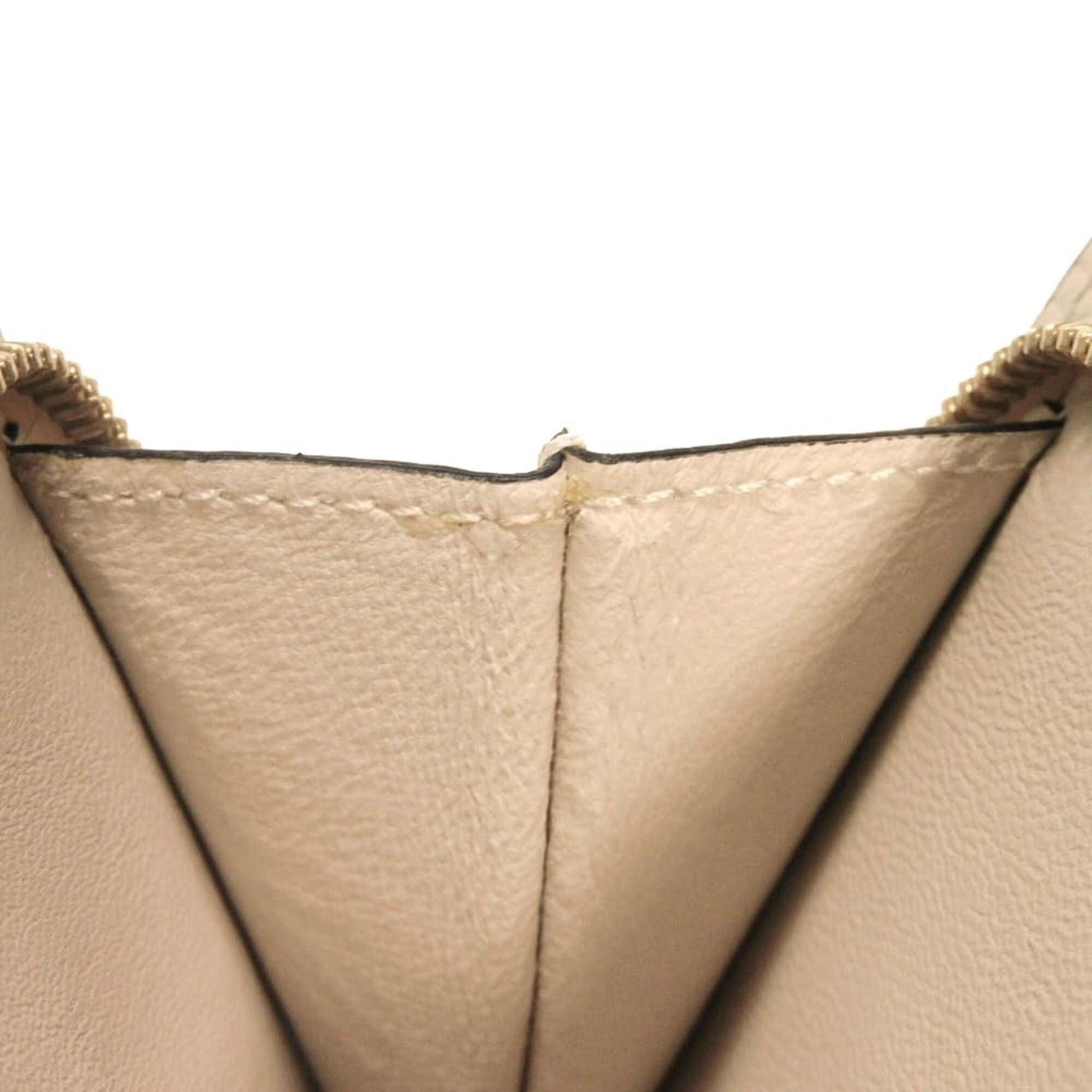 Chloé White Leather Wallet (Bi-Fold) (Pre-Owned)